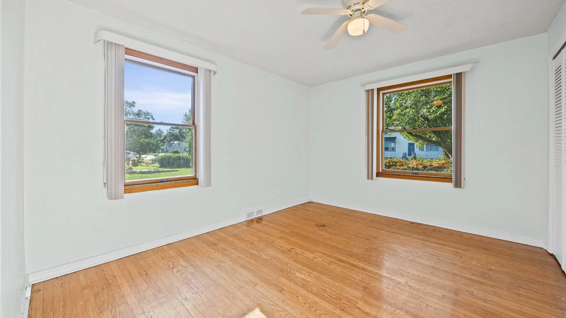 Property at 211 Heberle Road, Irondequoit, NY 14609 15