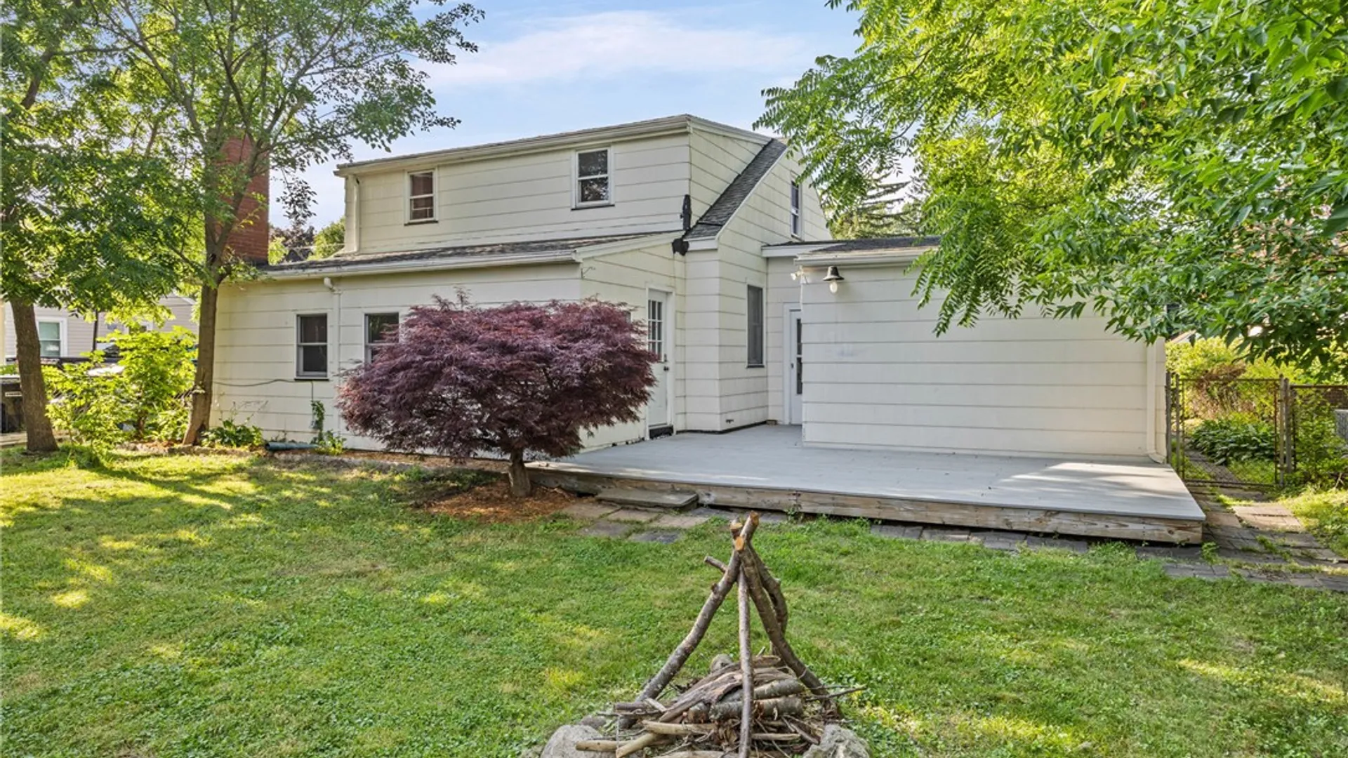 Property at 211 Heberle Road, Irondequoit, NY 14609 28