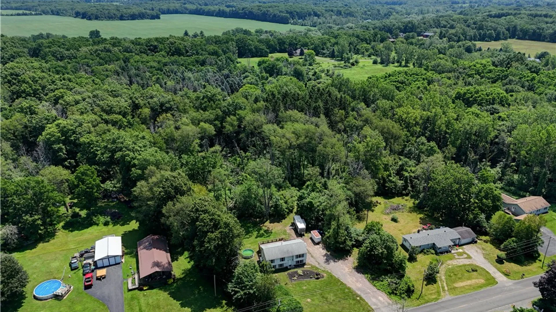 Property at 4919 Upper Holley Rd, Clarendon, NY 14470 46