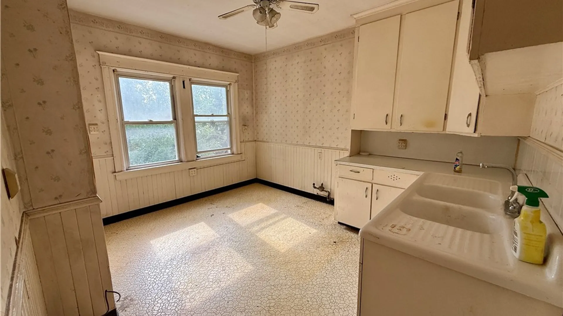 Property at 675 Northumberland Avenue, Buffalo, NY 14215 6