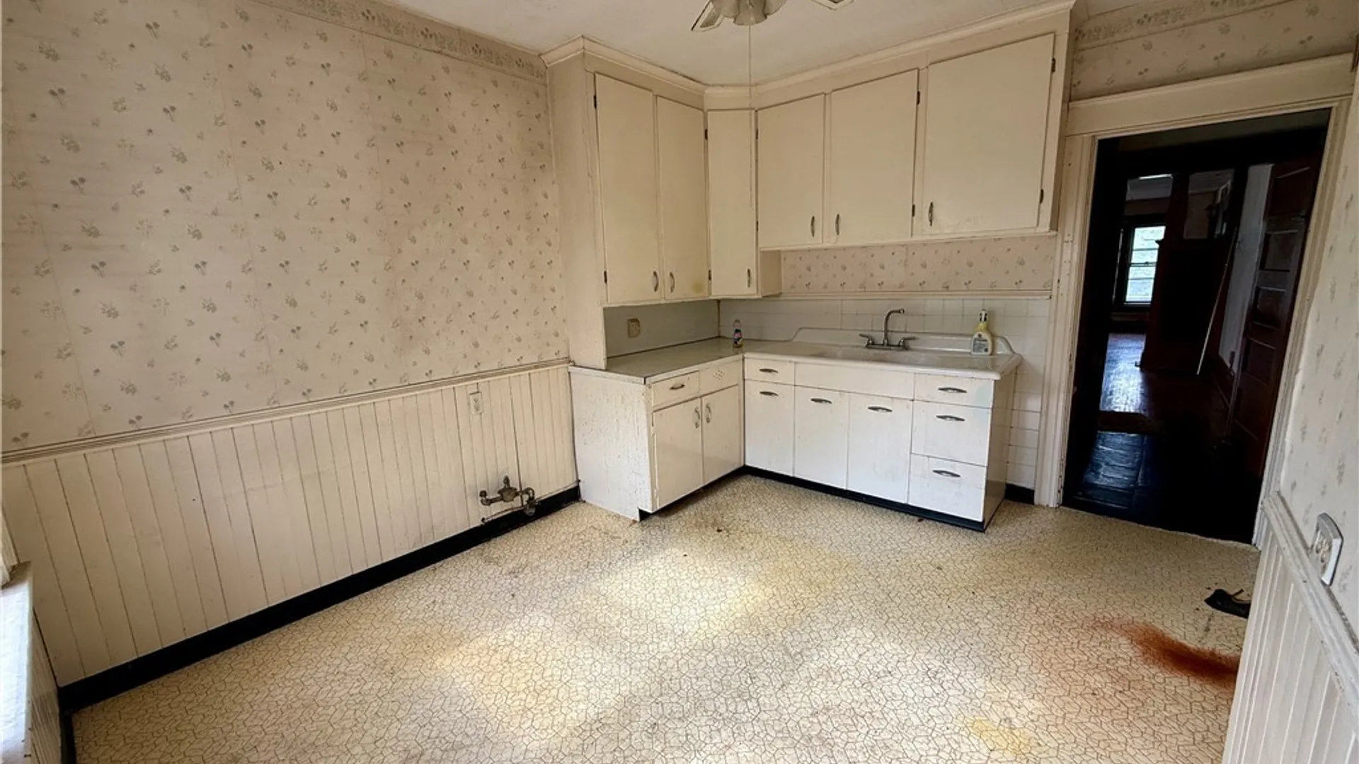 Property at 675 Northumberland Avenue, Buffalo, NY 14215 7