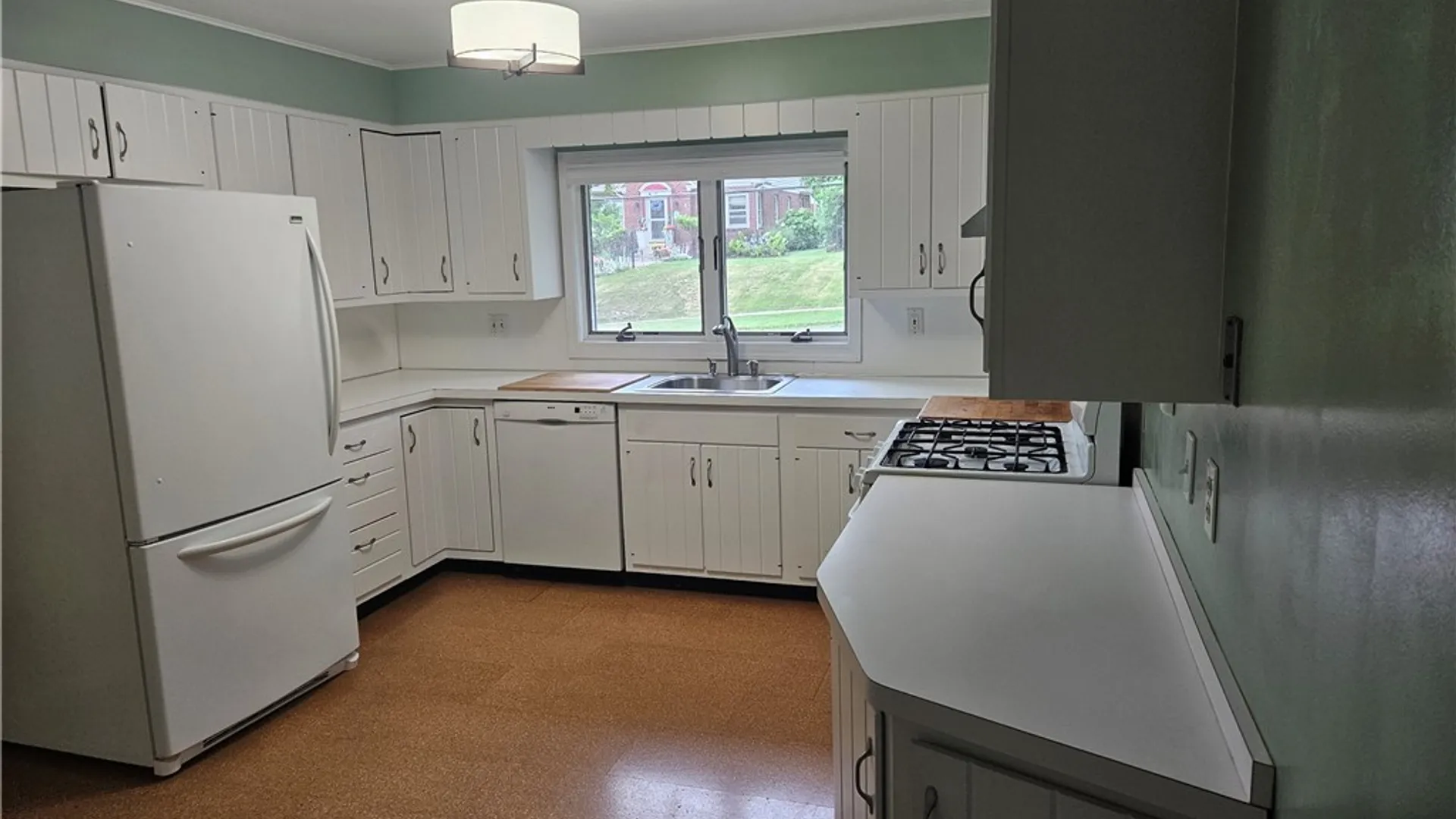 Property at 320 Scott Avenue, Syracuse, NY 13224 5