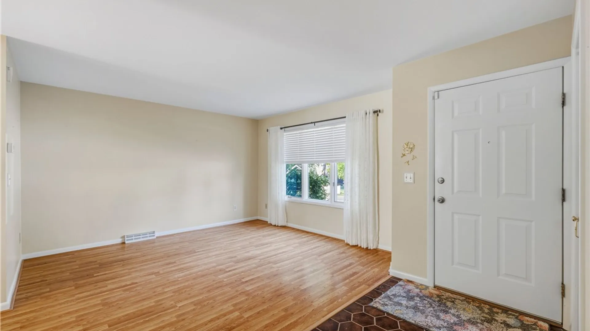 Property at 150 S 7th Street, Lewiston, NY 14092 5
