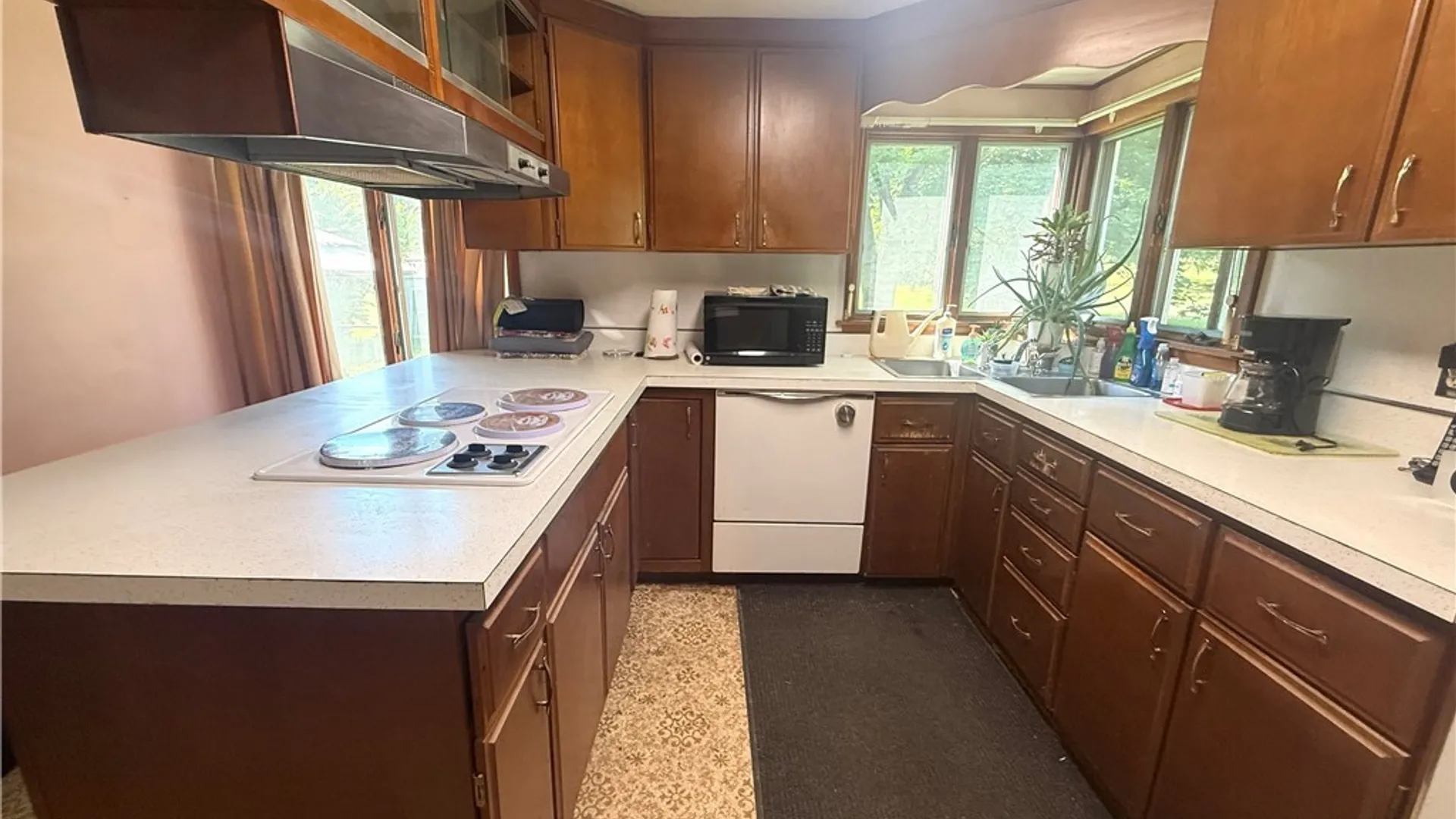 Property at 19 Beechwood Road, New Hartford, NY 13413 16