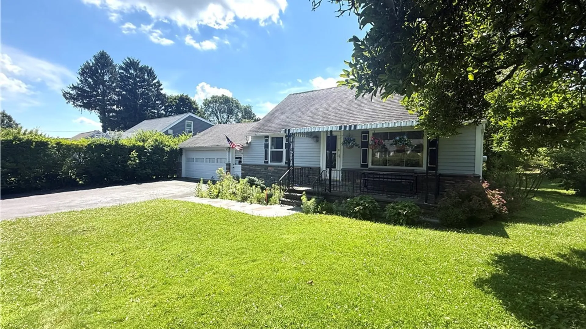 Property at 19 Beechwood Road, New Hartford, NY 13413 3