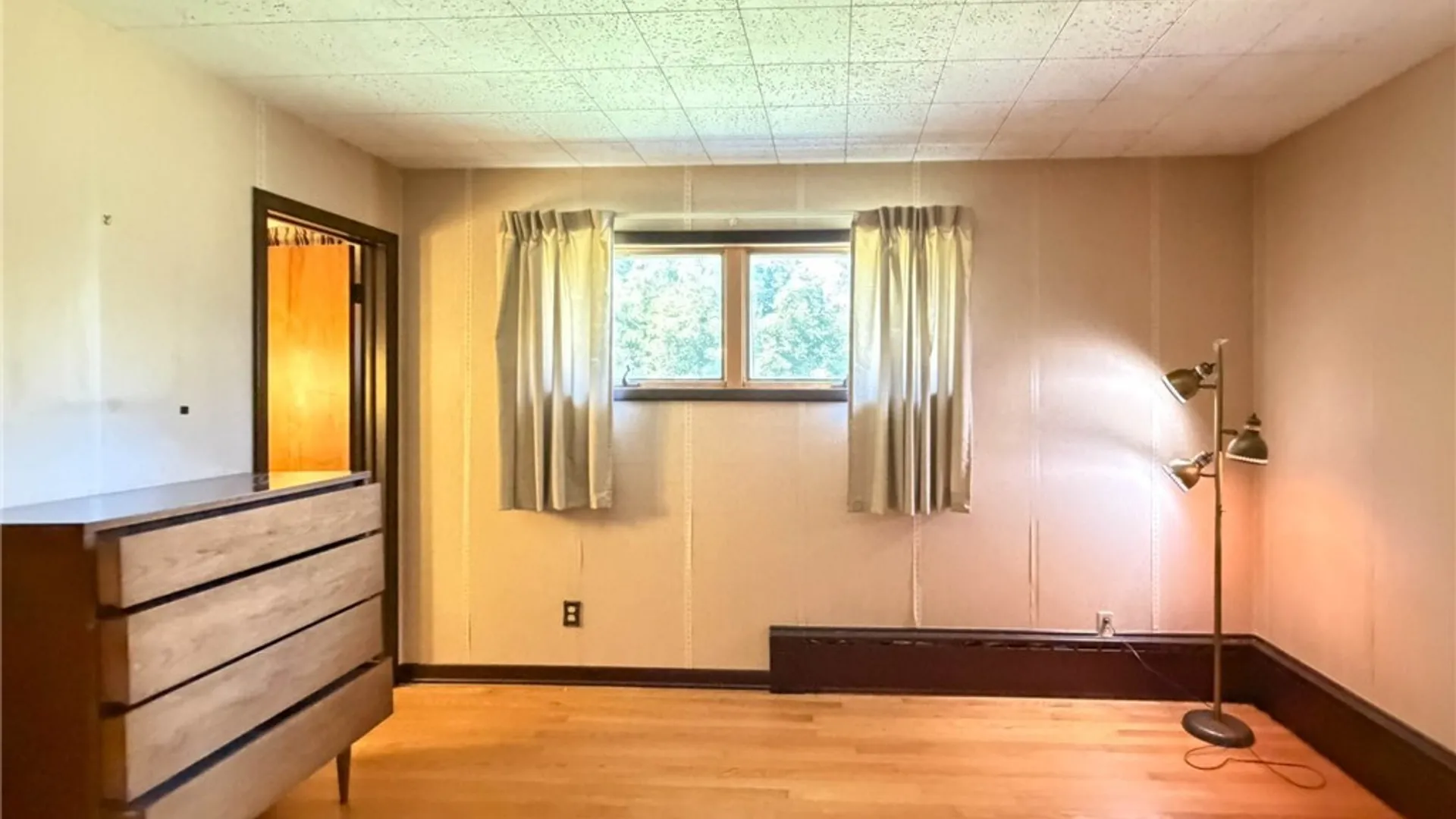 Property at 2 Vine Court, Utica, NY 13502 18