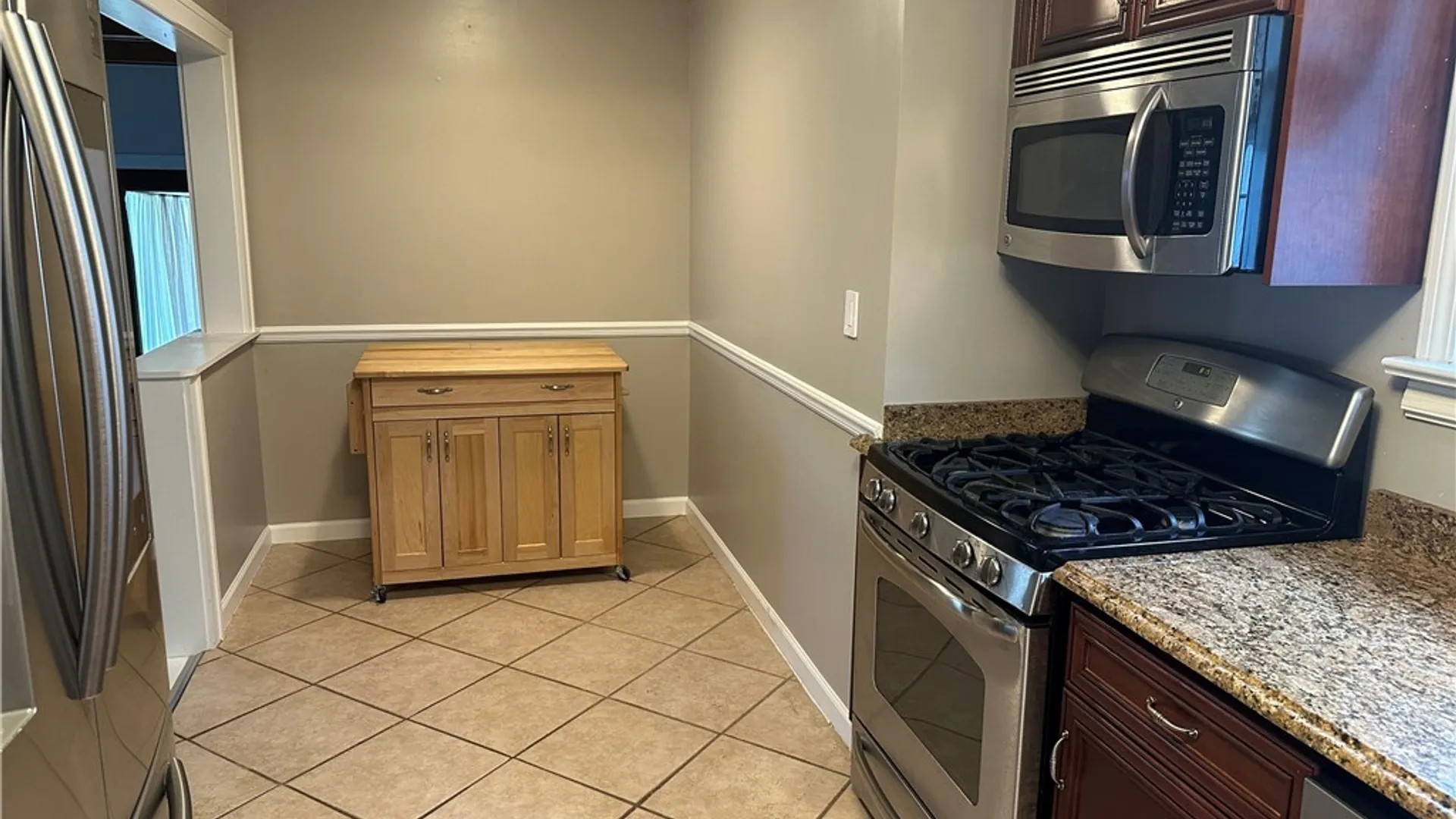 Property at 73 Victoria Boulevard, Tonawanda, NY 14217 3