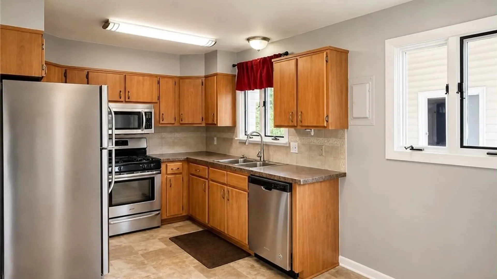 Property at 217 Beckwith Avenue, Niagara, NY 14304 4