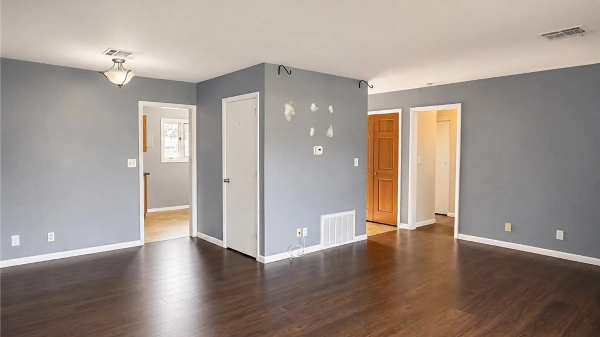 Property at 217 Beckwith Avenue, Niagara, NY 14304 6