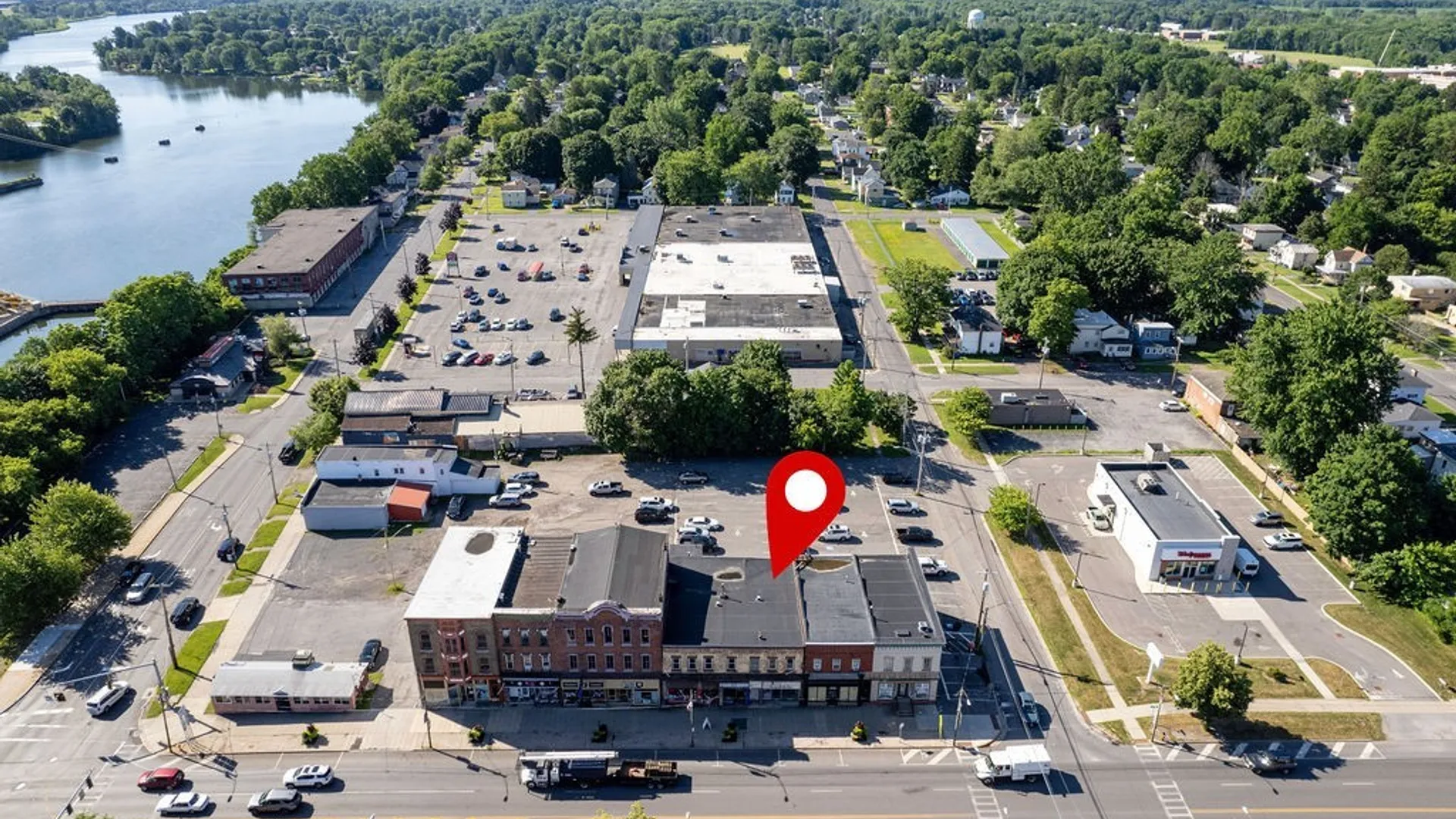 Property at 121 W Broadway, Fulton, NY 13069 3