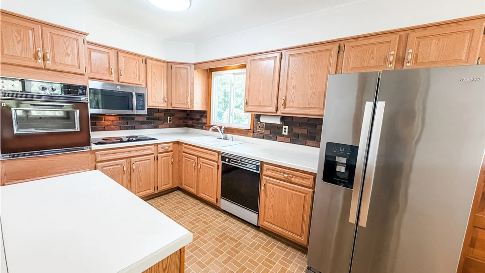 Property at 12 Drummond Street, Auburn, NY 13021 21