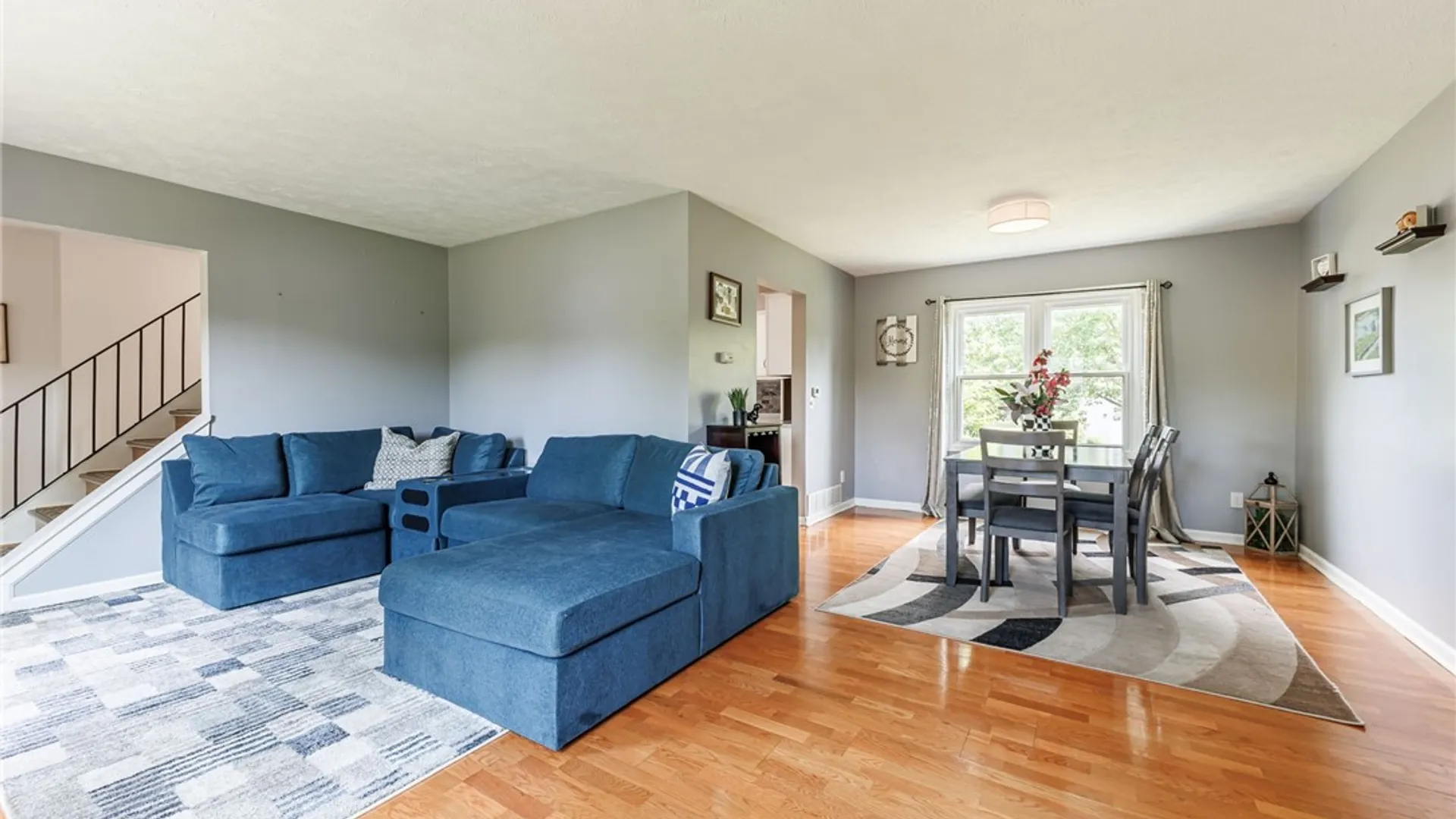 Property at 94 Mickens Bnd, Henrietta, NY 14586 9