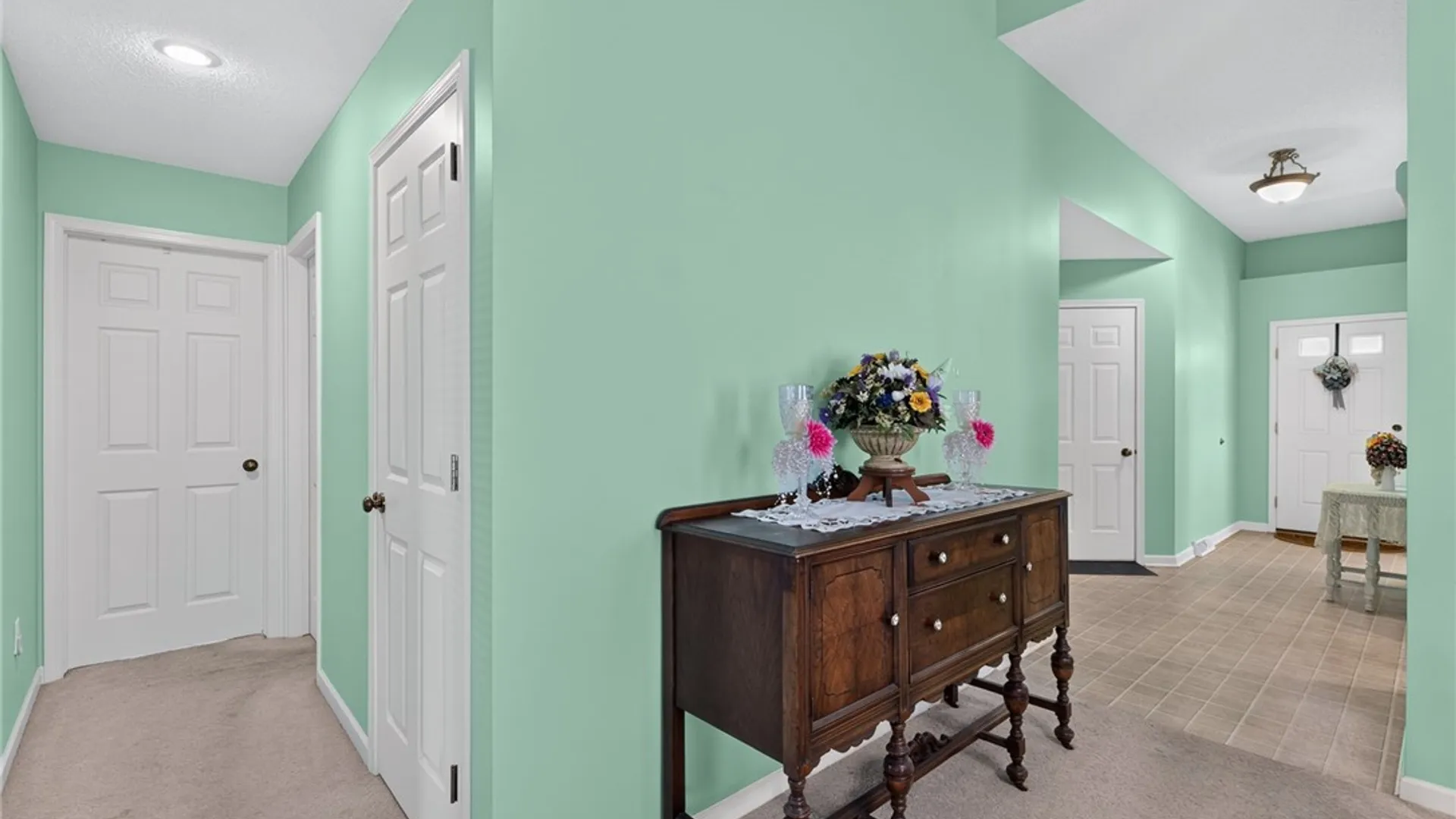 Property at 48 Mayfield Drive, West Seneca, NY 14224 27
