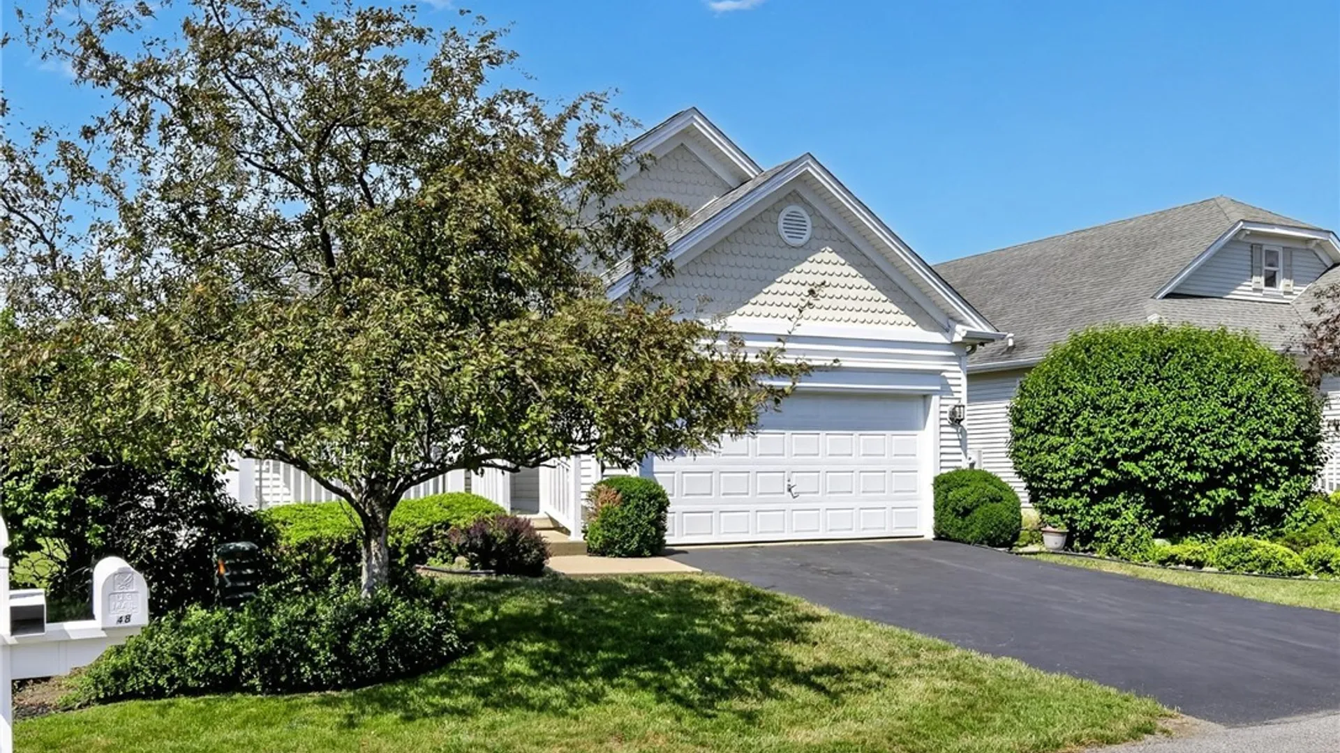 Property at 48 Mayfield Drive, West Seneca, NY 14224 4