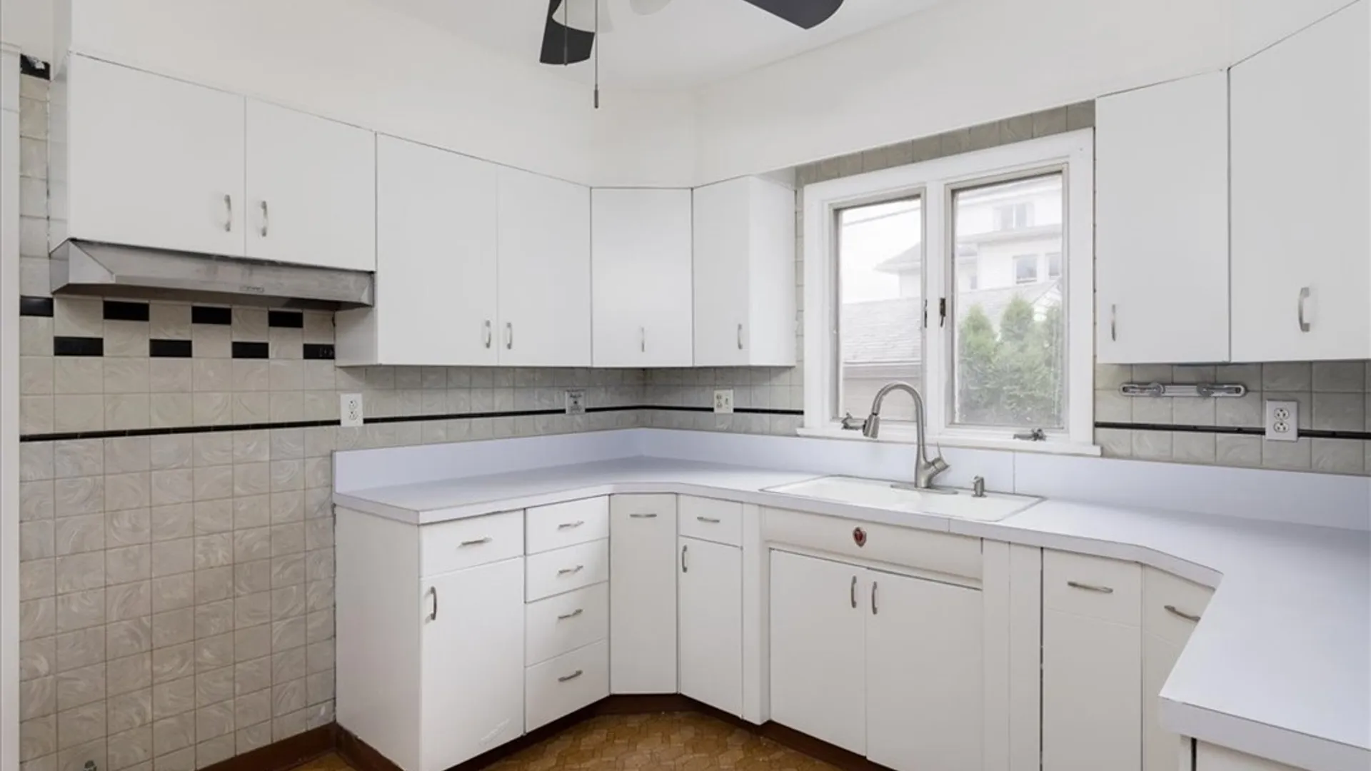 Property at 262 Sterling Avenue, Buffalo, NY 14216 7
