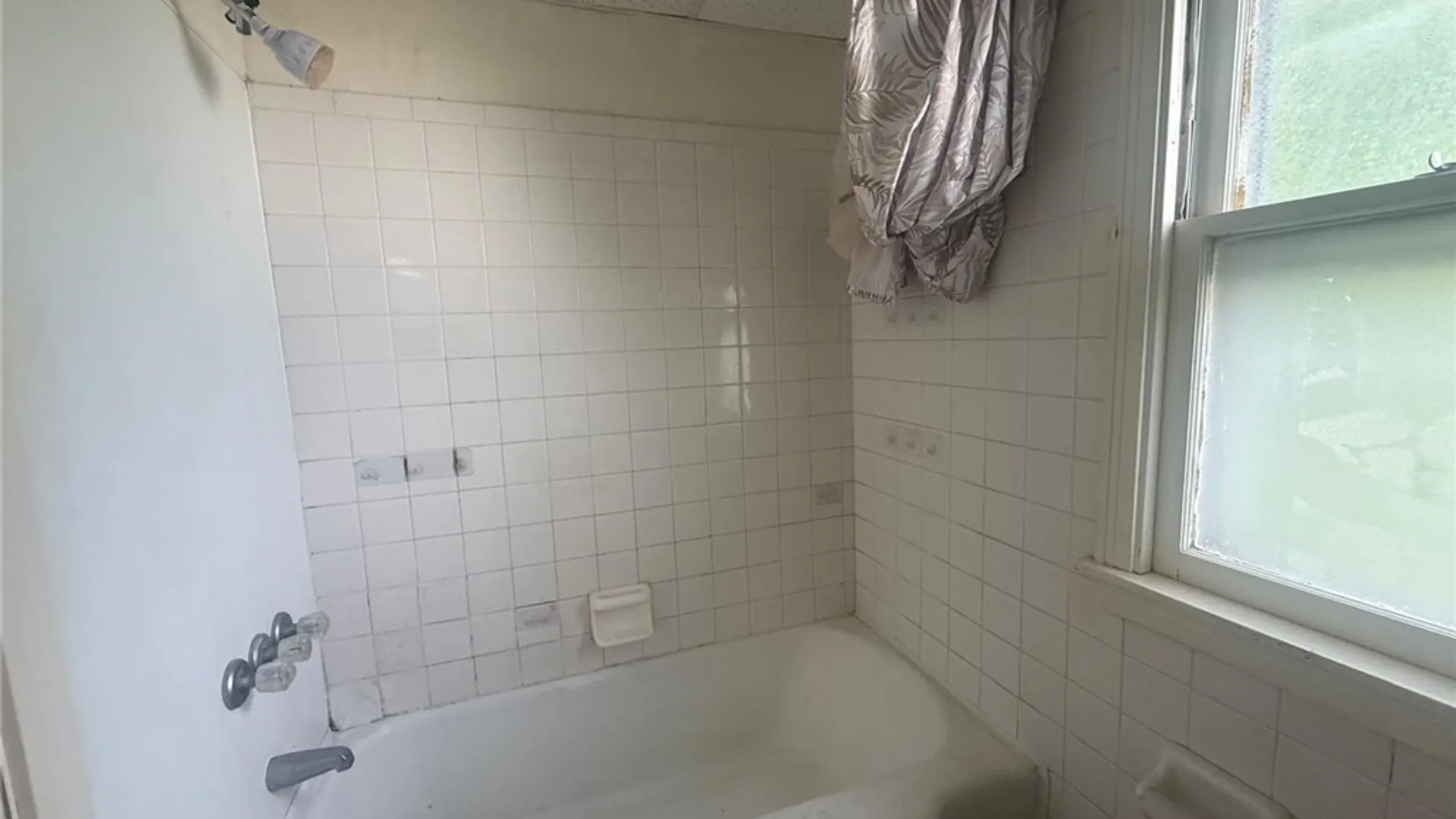 Property at 204 Easton Avenue, Buffalo, NY 14215 10