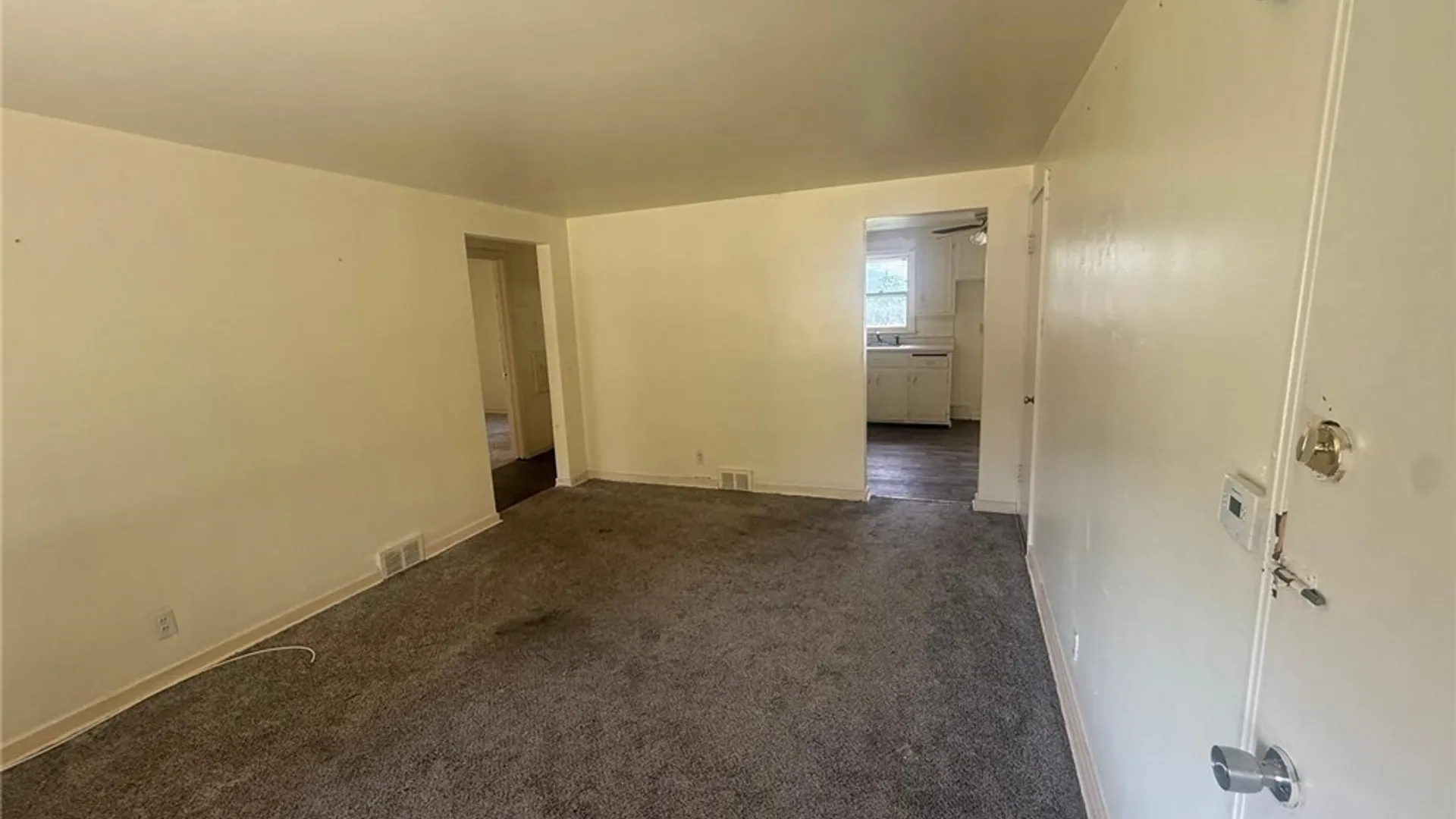 Property at 204 Easton Avenue, Buffalo, NY 14215 5
