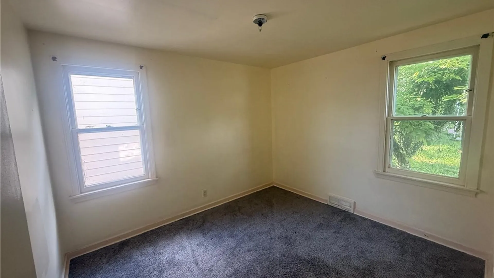 Property at 204 Easton Avenue, Buffalo, NY 14215 8