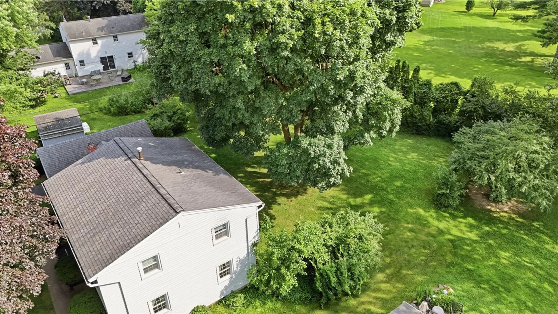 Property at 107 Wheatstone Circle, Perinton, NY 14450 37