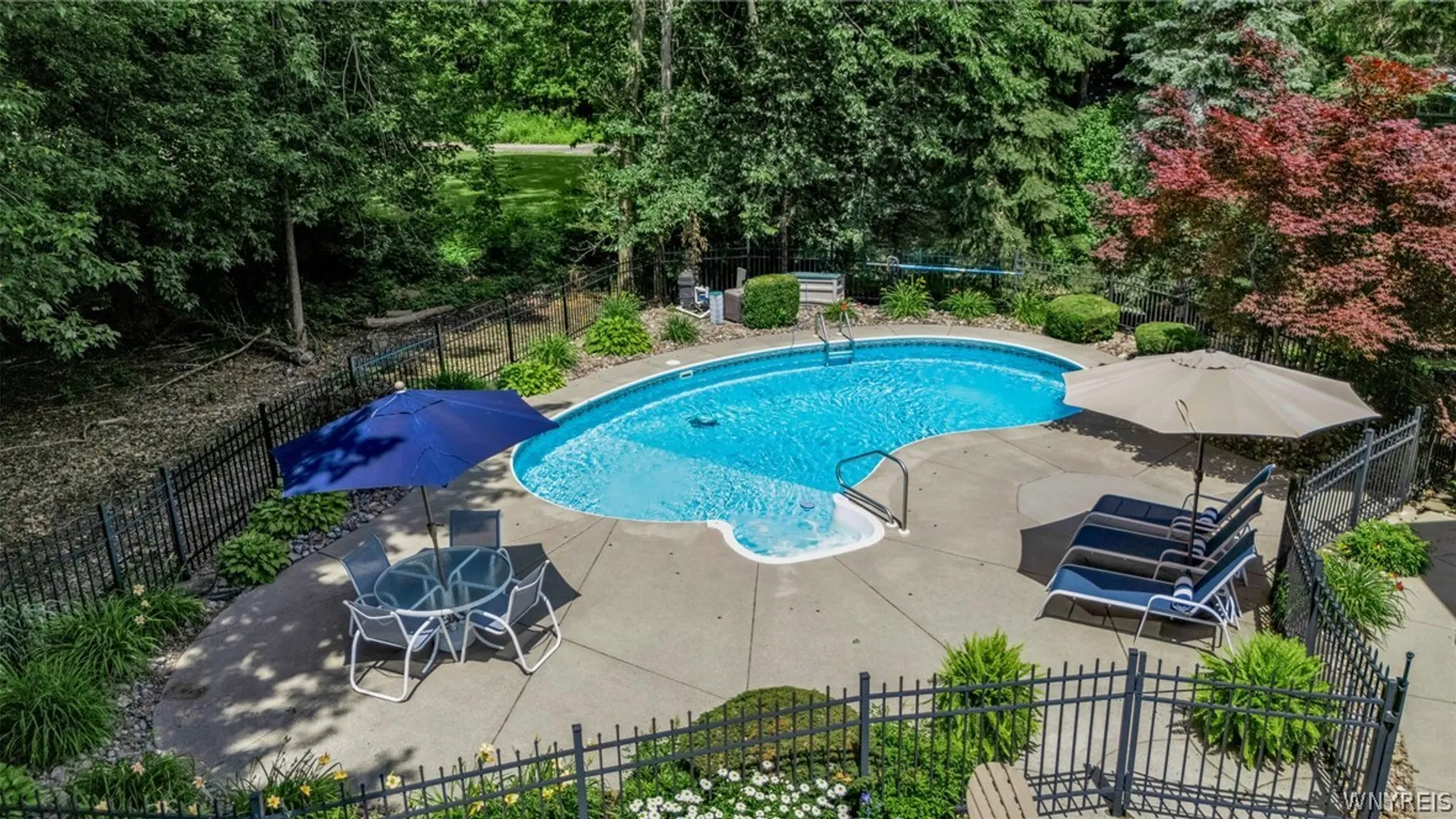 Property at 6690 Chesley Court, Clarence, NY 14051 10