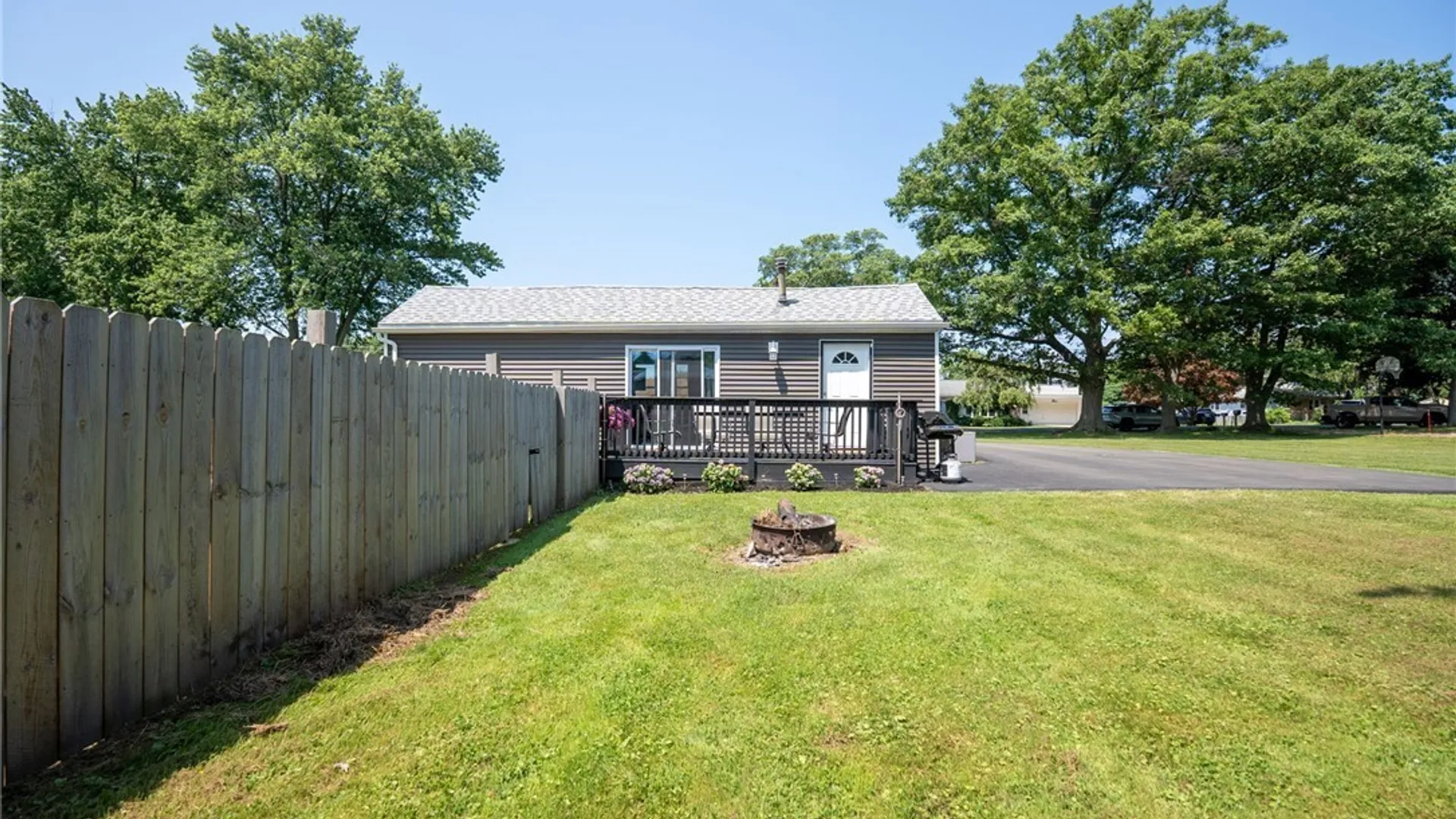 Property at 6657 Wellington Drive, Evans, NY 14047 32