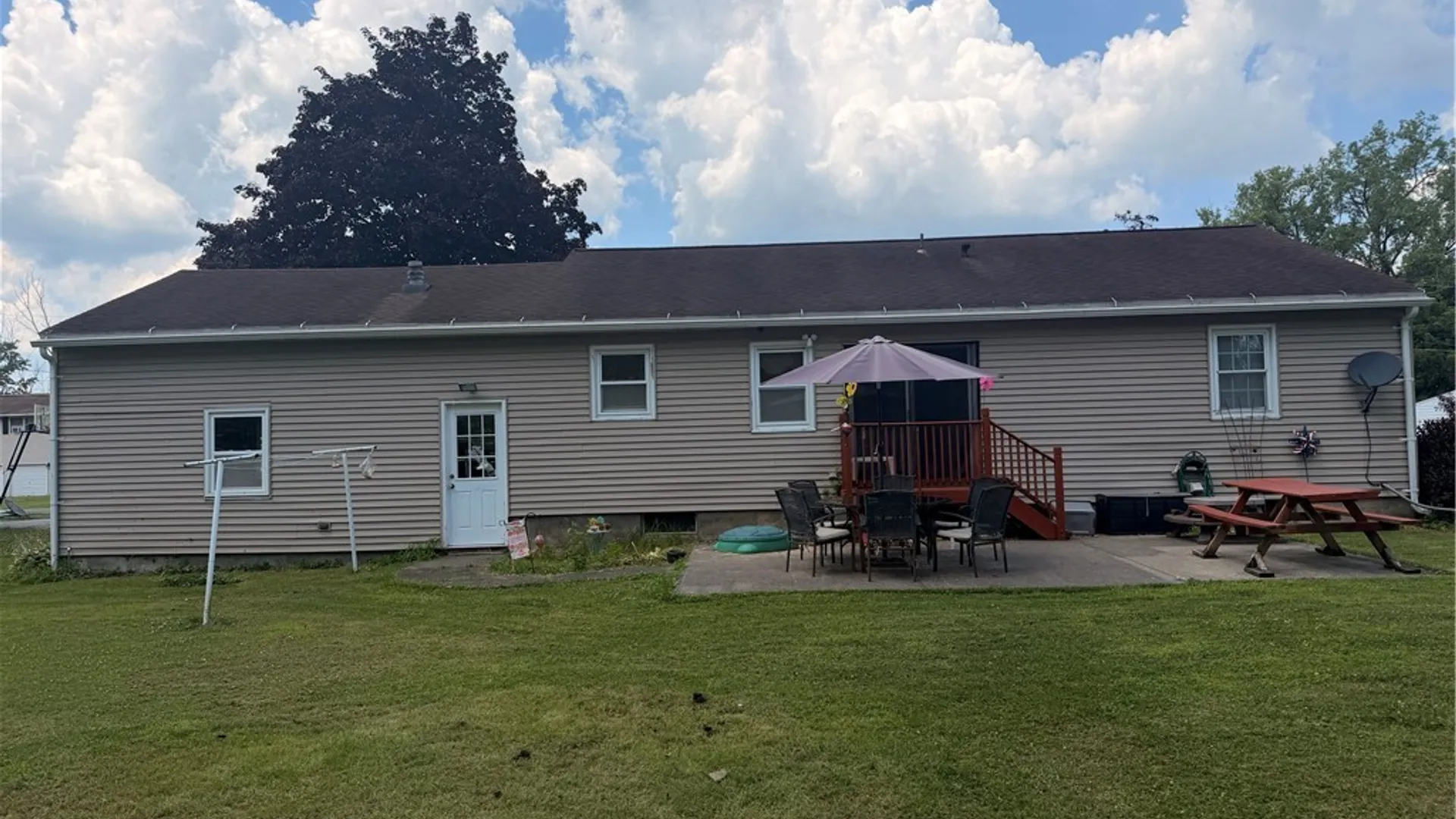 Property at 5716 Williamson Parkway, Cicero, NY 13039 2
