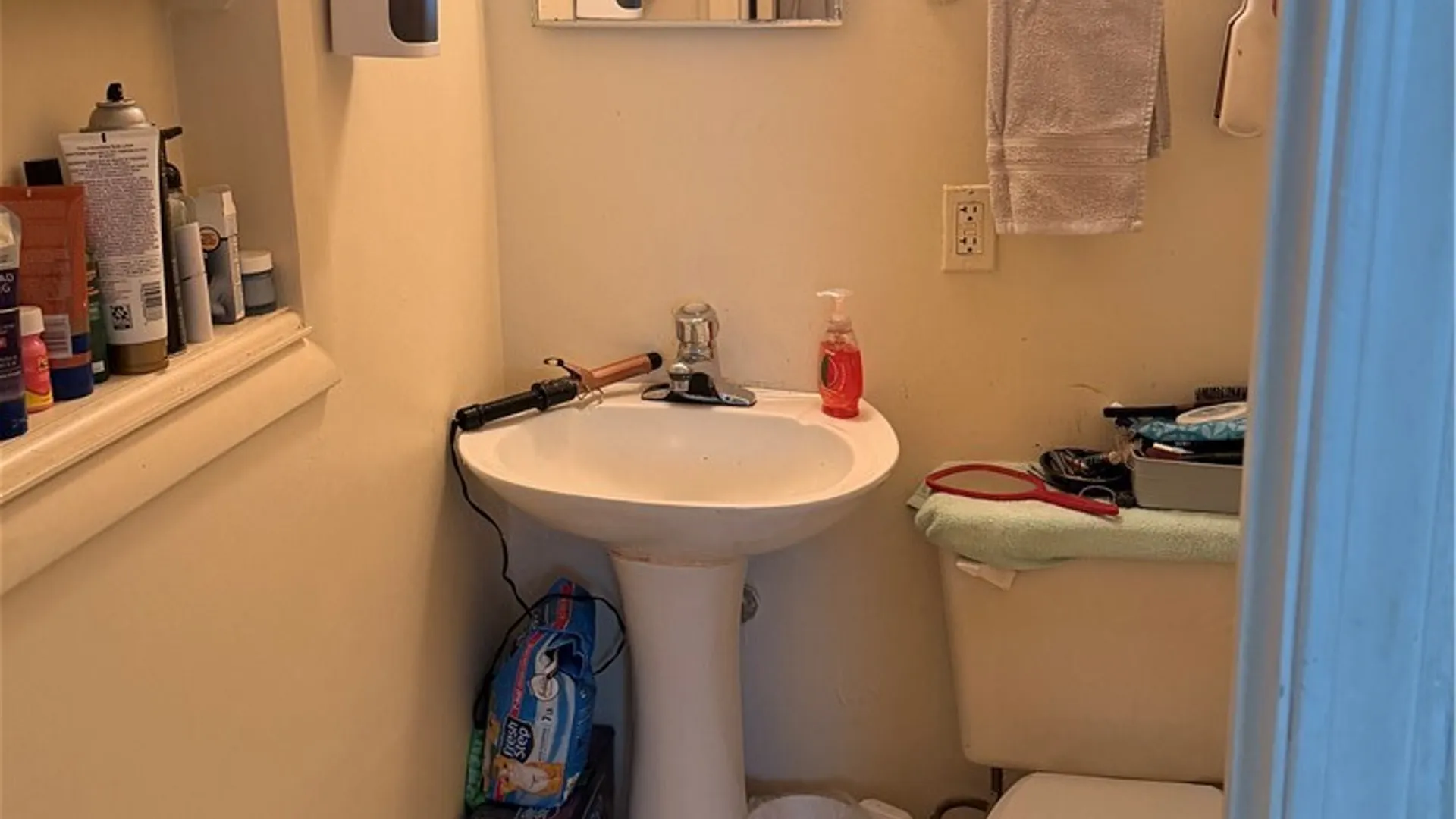 Property at 5716 Williamson Parkway, Cicero, NY 13039 5
