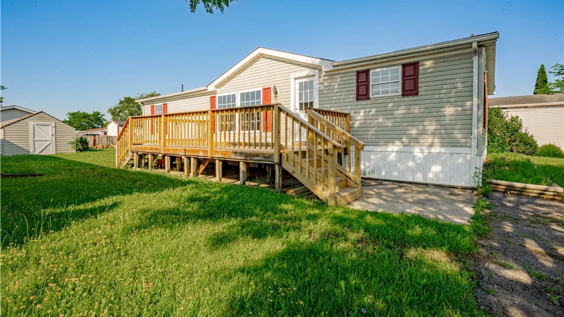 Property at 1113 Lockwood, Lockport Town, NY 14094 2
