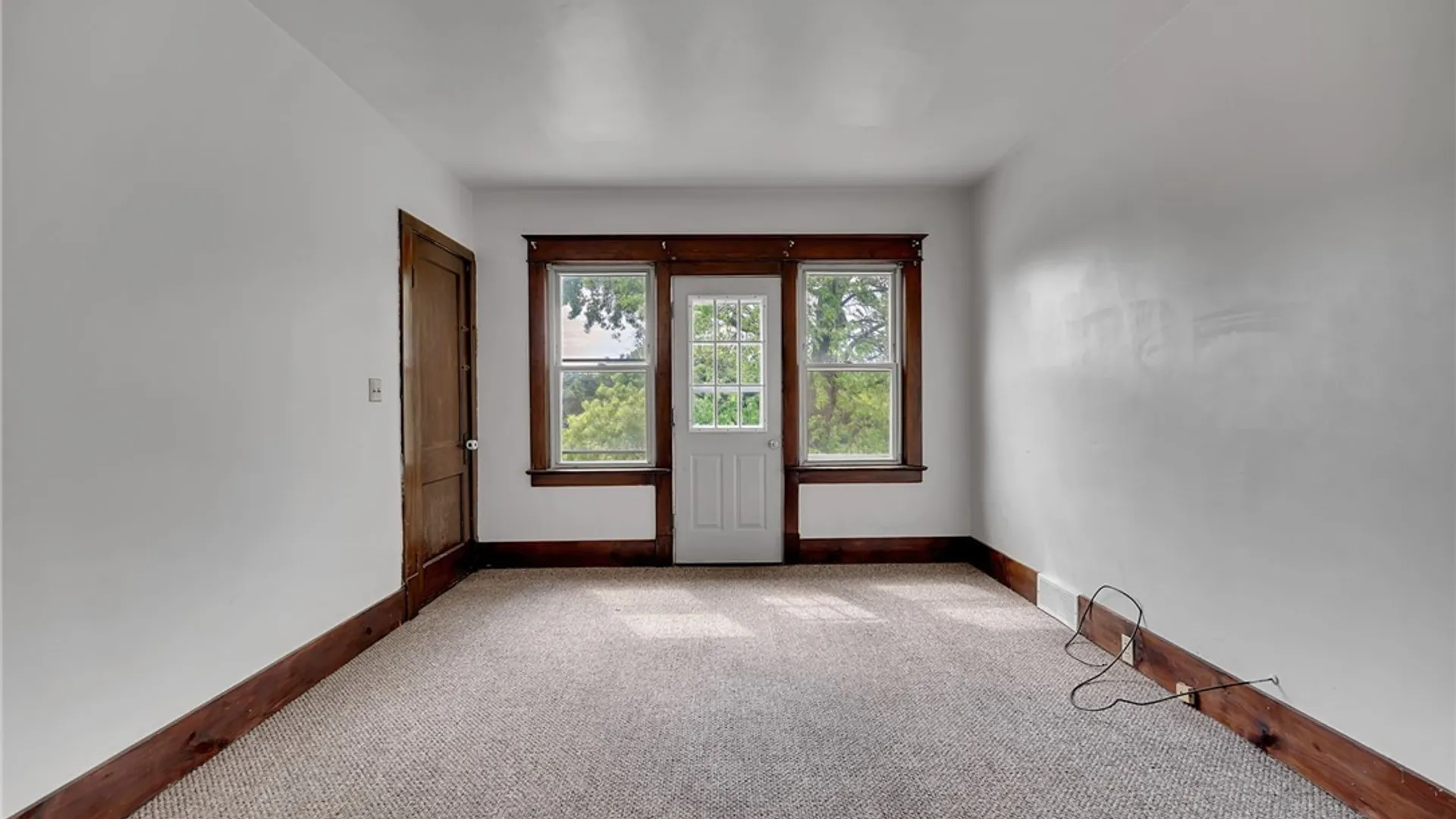 Property at 565 Military Road, Buffalo, NY 14207 38
