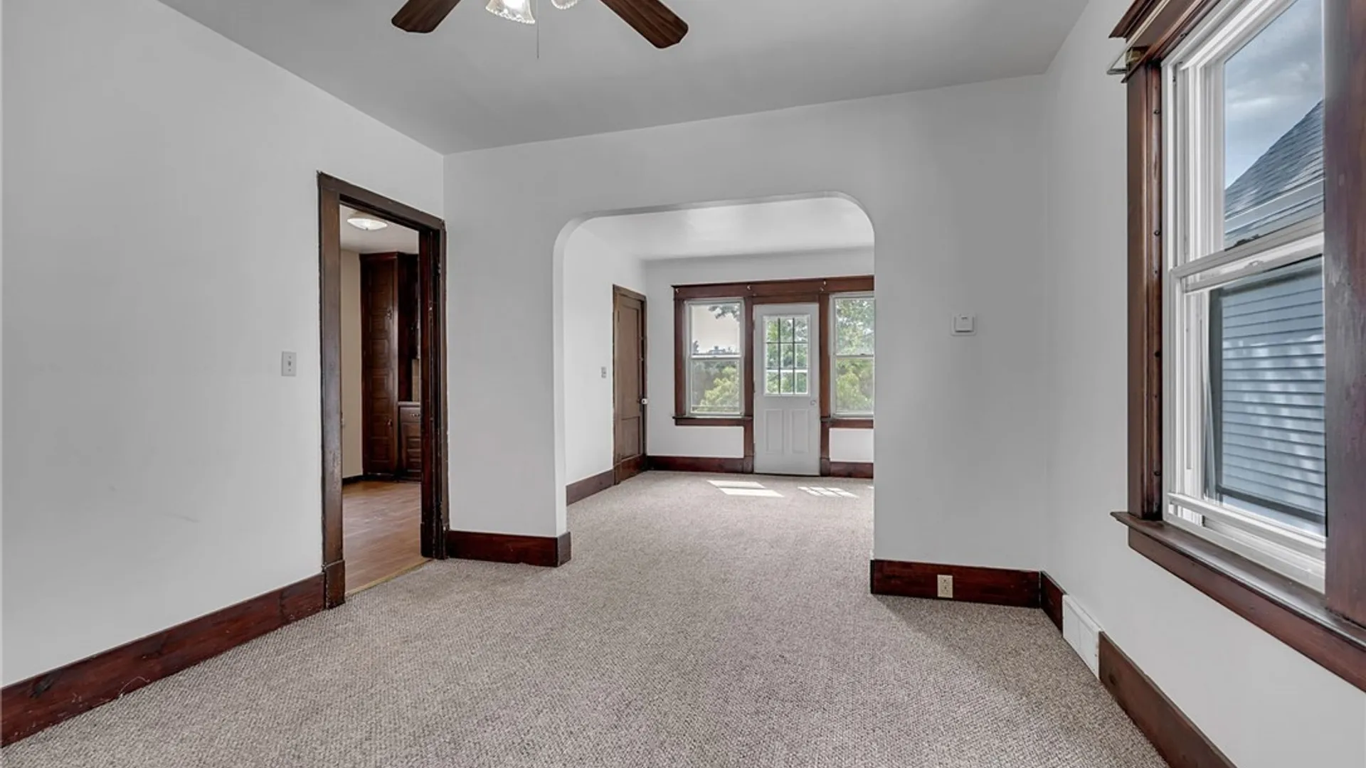 Property at 565 Military Road, Buffalo, NY 14207 25