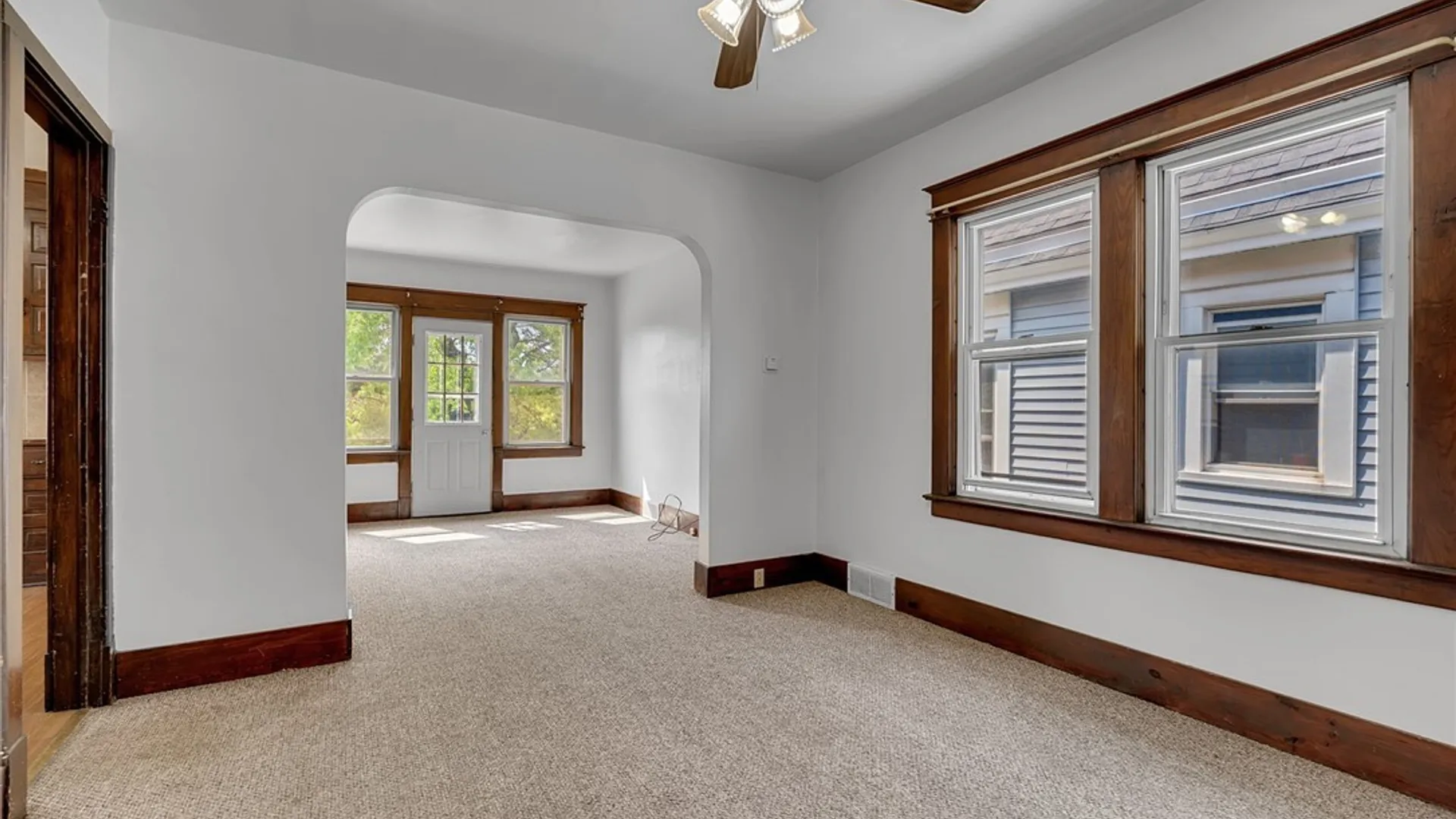 Property at 565 Military Road, Buffalo, NY 14207 26