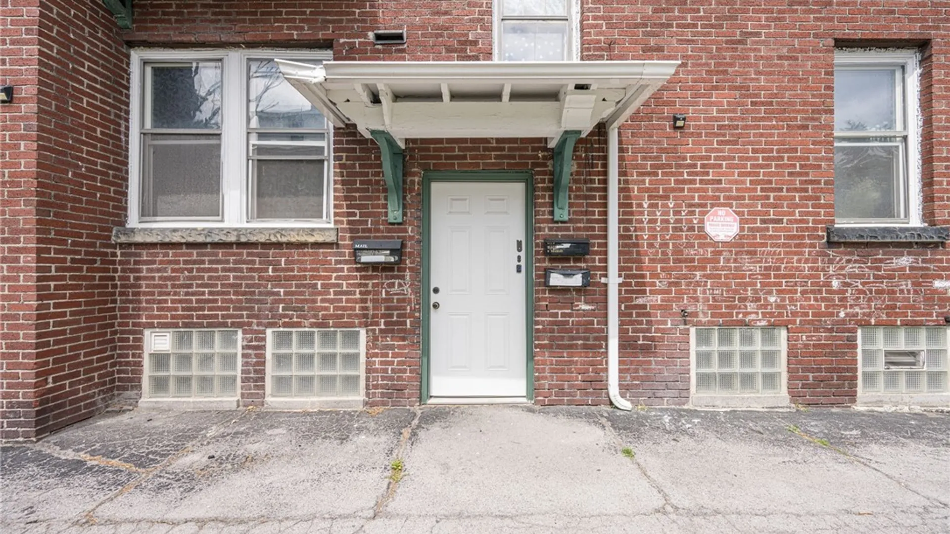 Property at 37 Minnesota Avenue, Buffalo, NY 14214 3