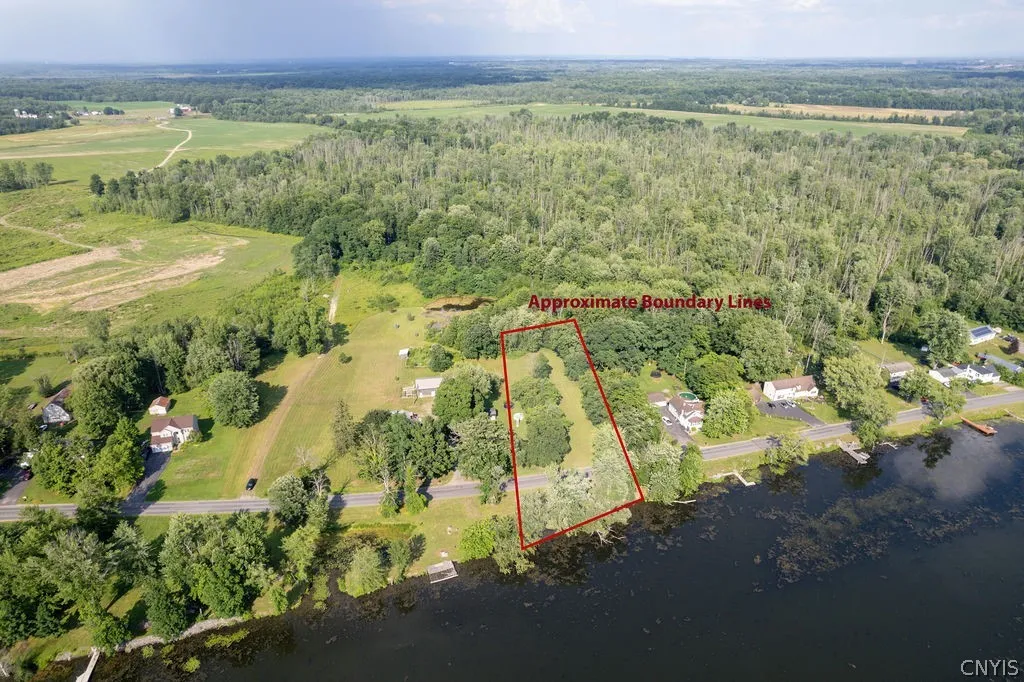 Property at 366 Oneida River Road, Schroeppel, NY 13132