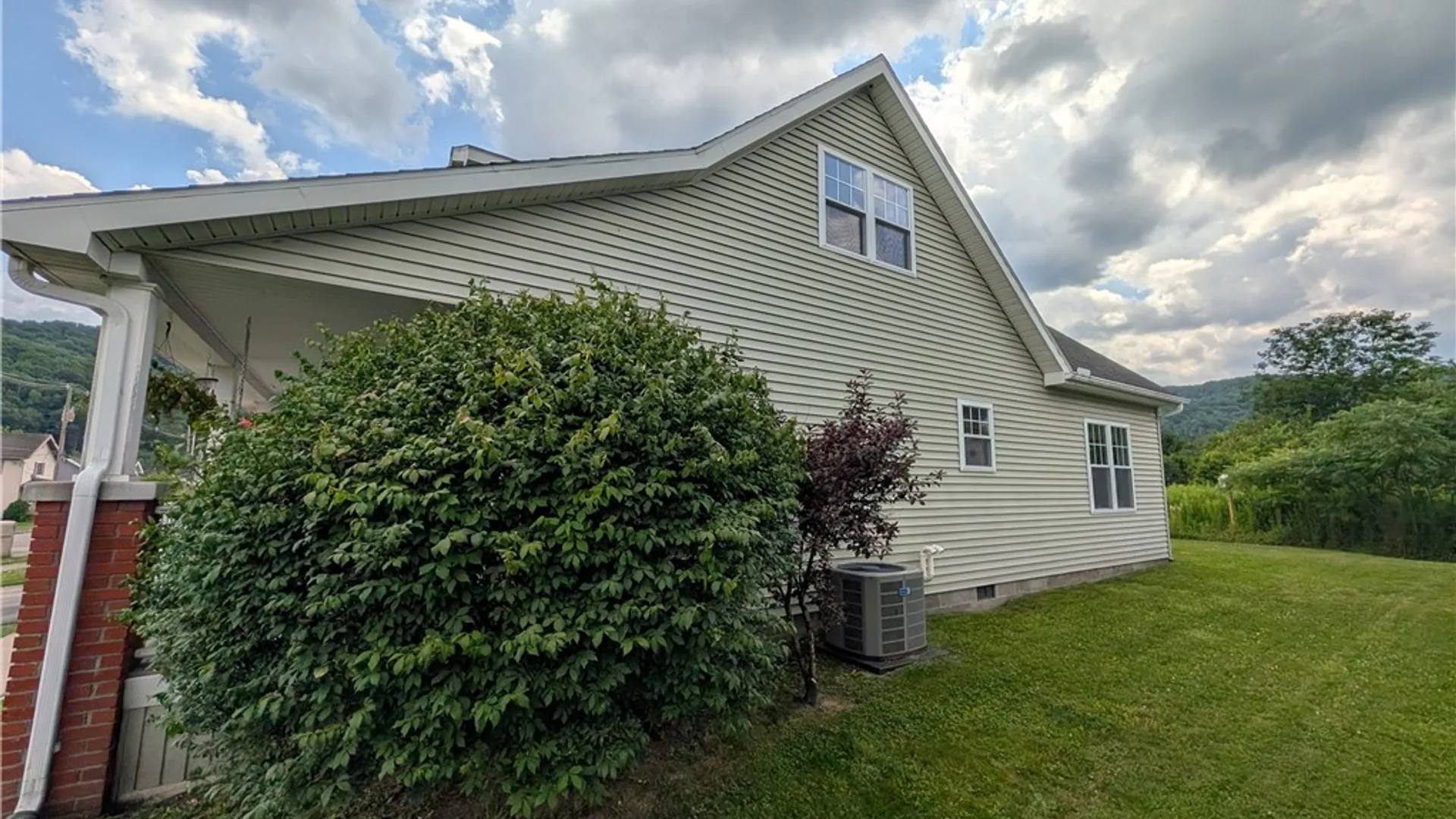 Property at 208 N Onofrio Street, Bradford City, PA 16701 4