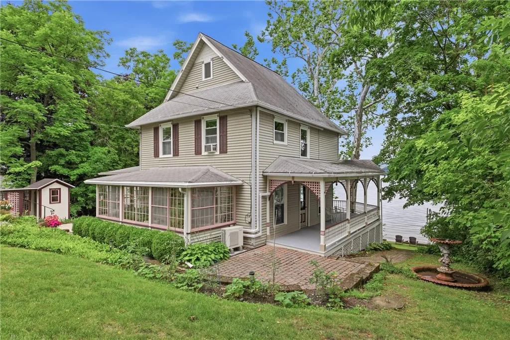 Property at 14051 Keuka Village Rd, Wayne, NY 14841
