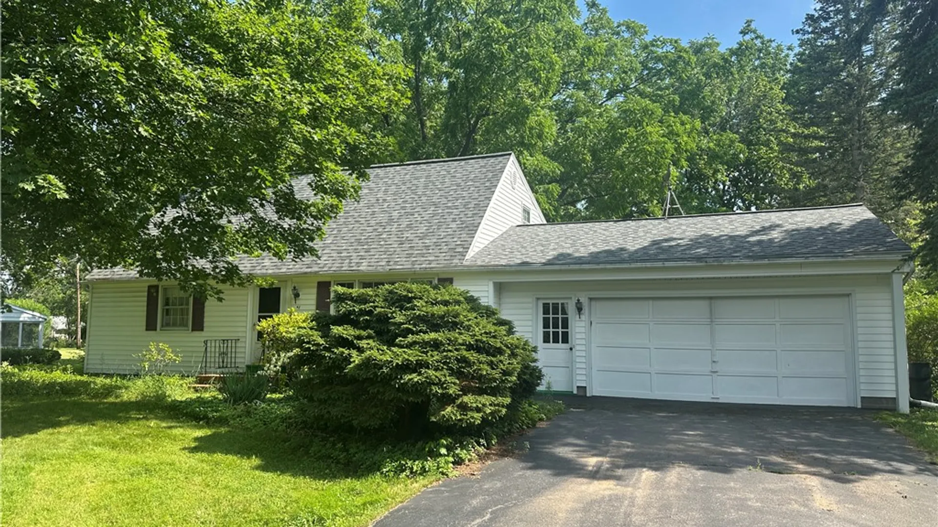 Property at 51 Robert Road, Penfield, NY 14526 2