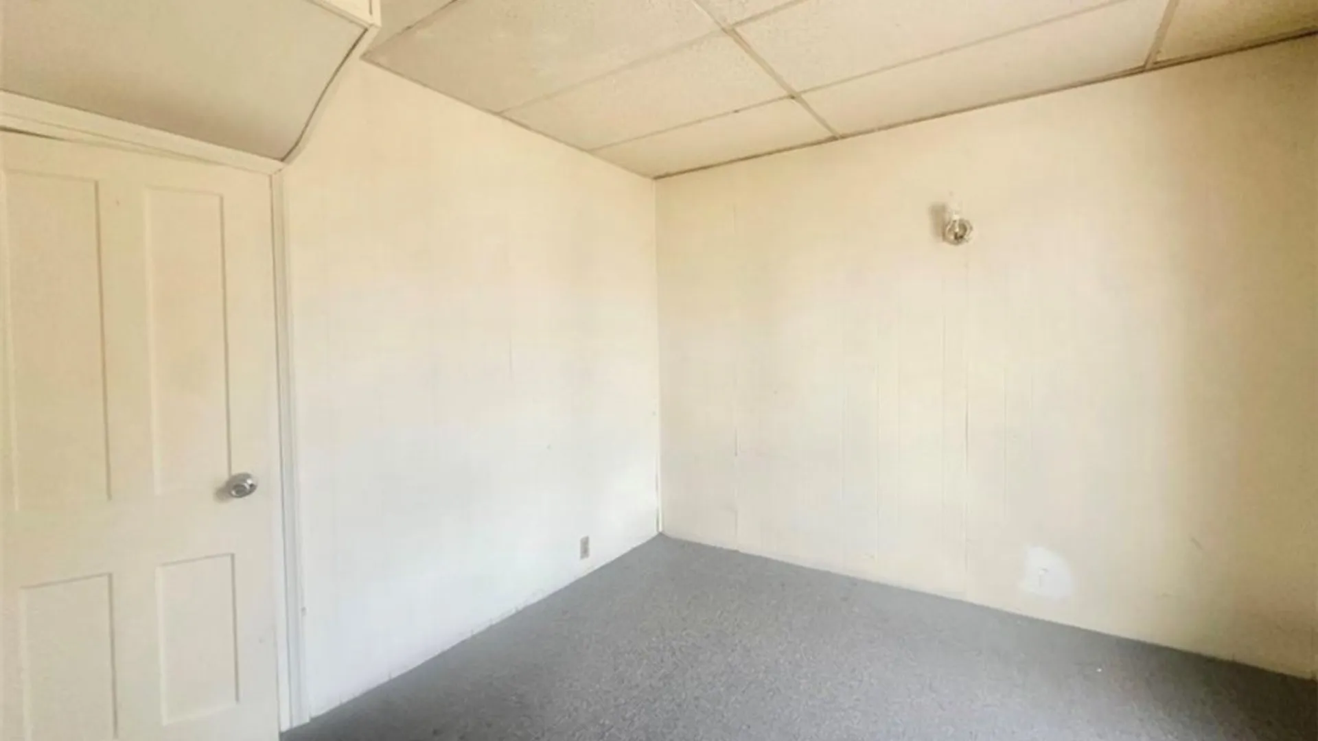 Property at 104 Prospect Avenue, Ridgeway, NY 14103 8