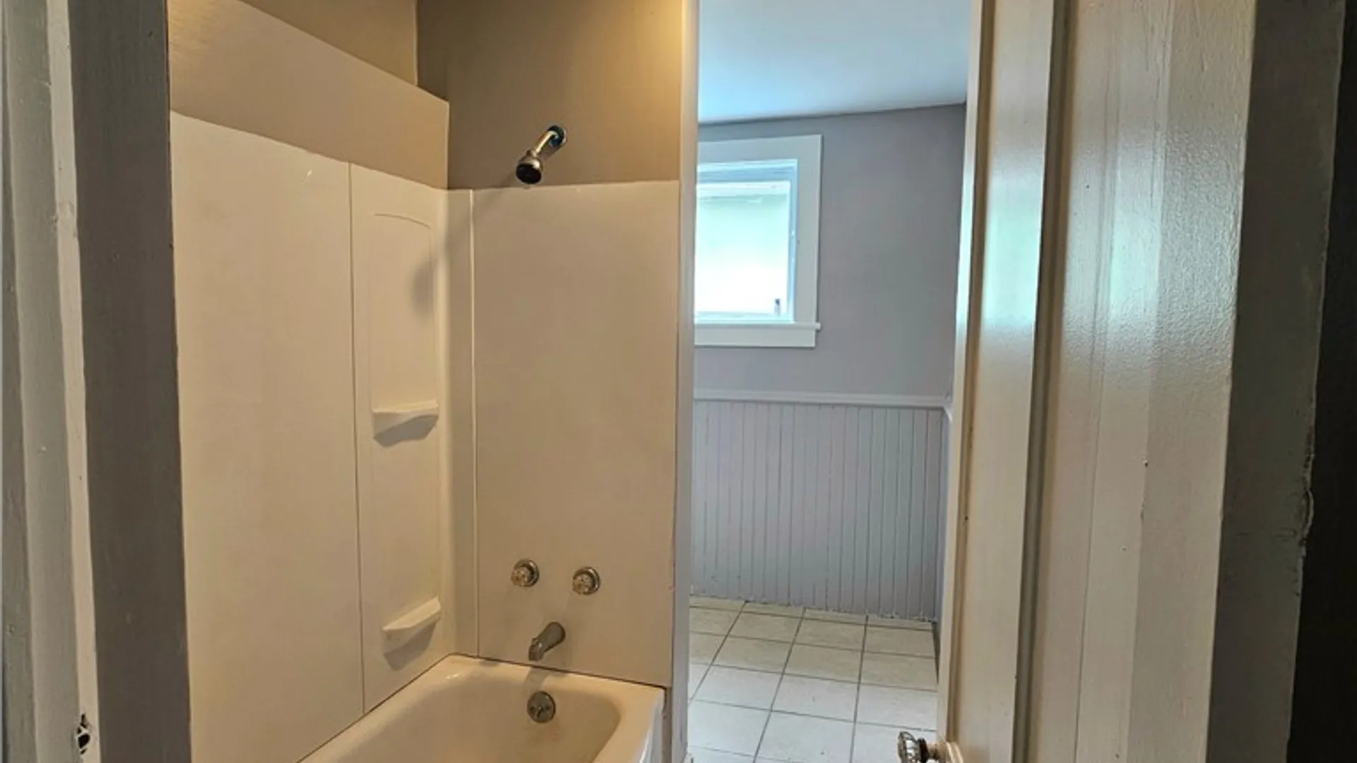 Property at 102 17th Upper Street, Buffalo, NY 14213 7