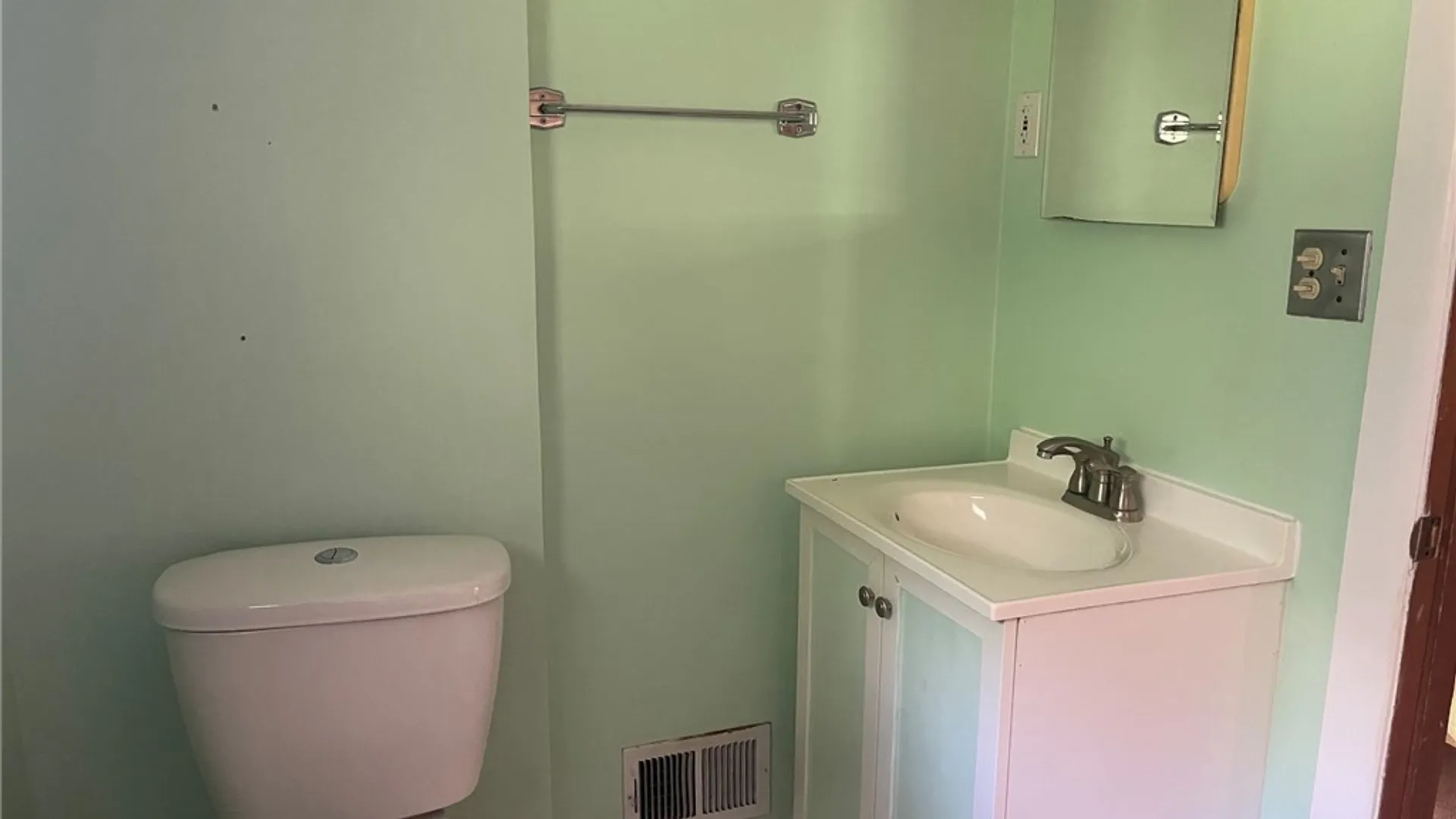 Property at 443 Sylvan Street, Oneida, NY 13421 31