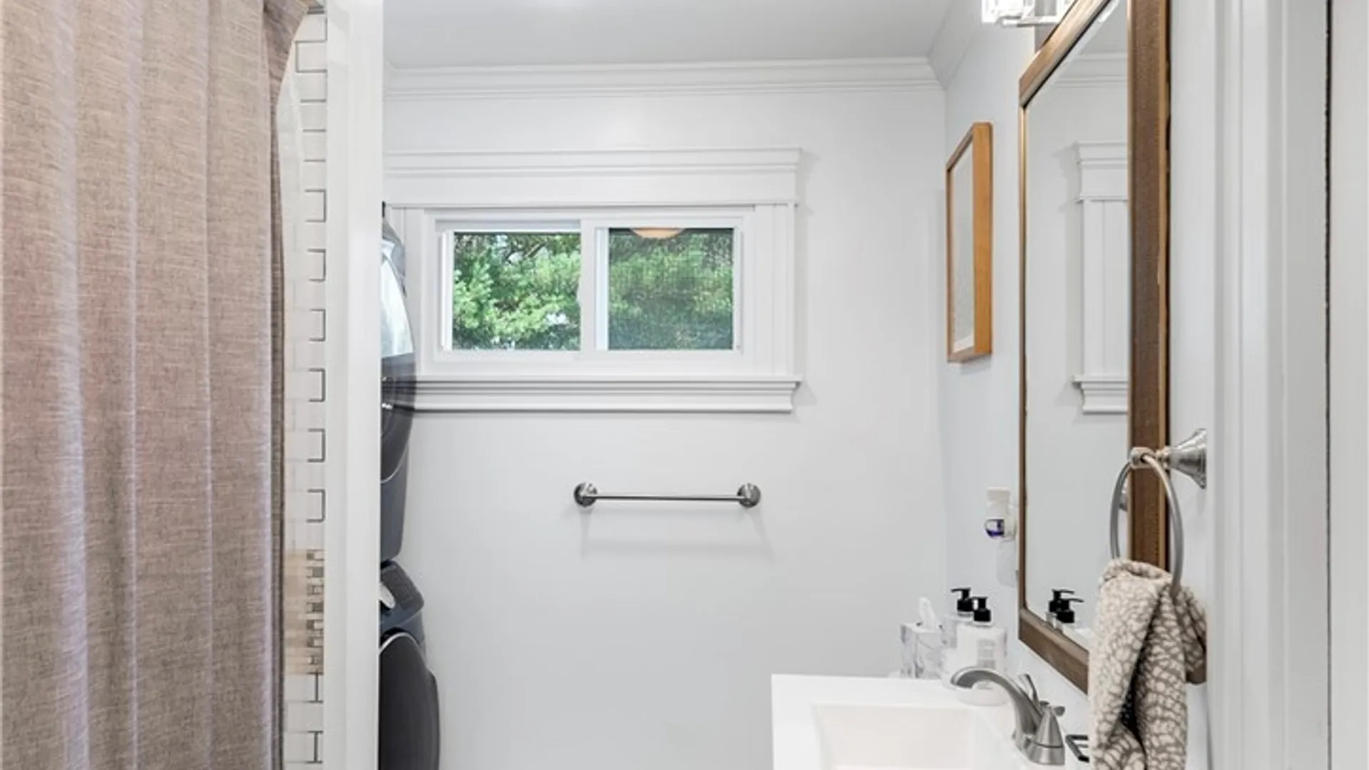 Property at 3028 E Lake Road, Skaneateles, NY 13152 16