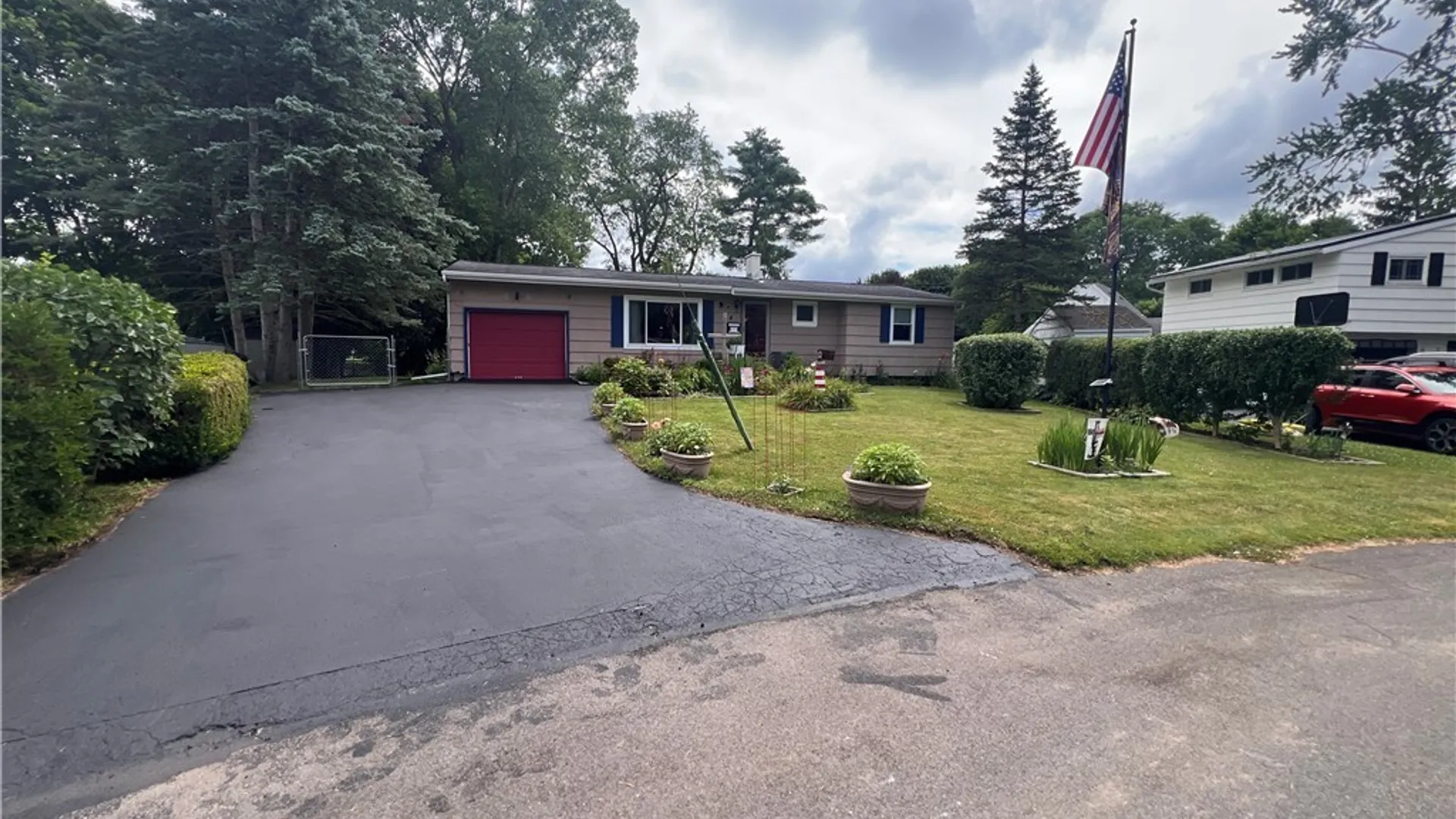Property at 4 Apple Tree Lane, Clay, NY 13090 2