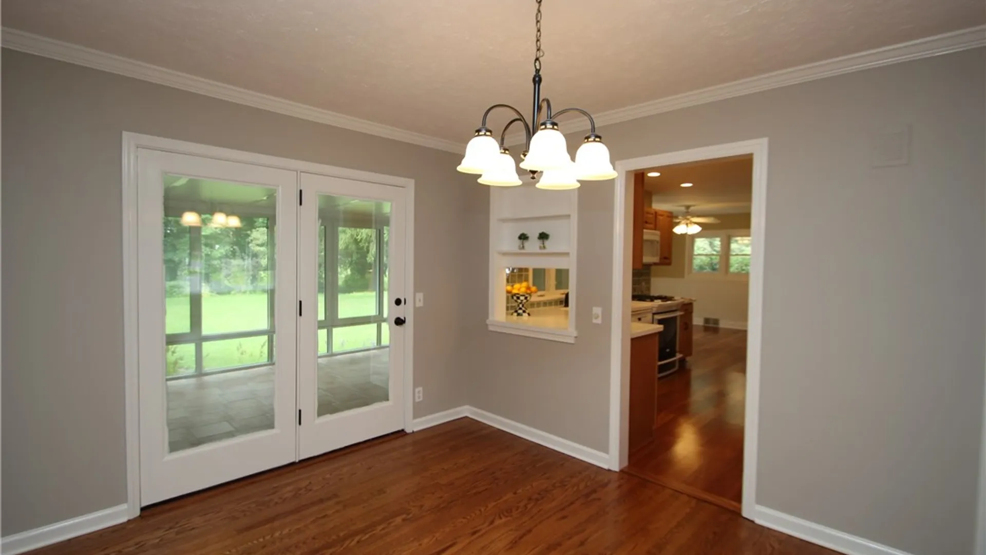 Property at 5 Spruce Lane, Pittsford, NY 14534 4