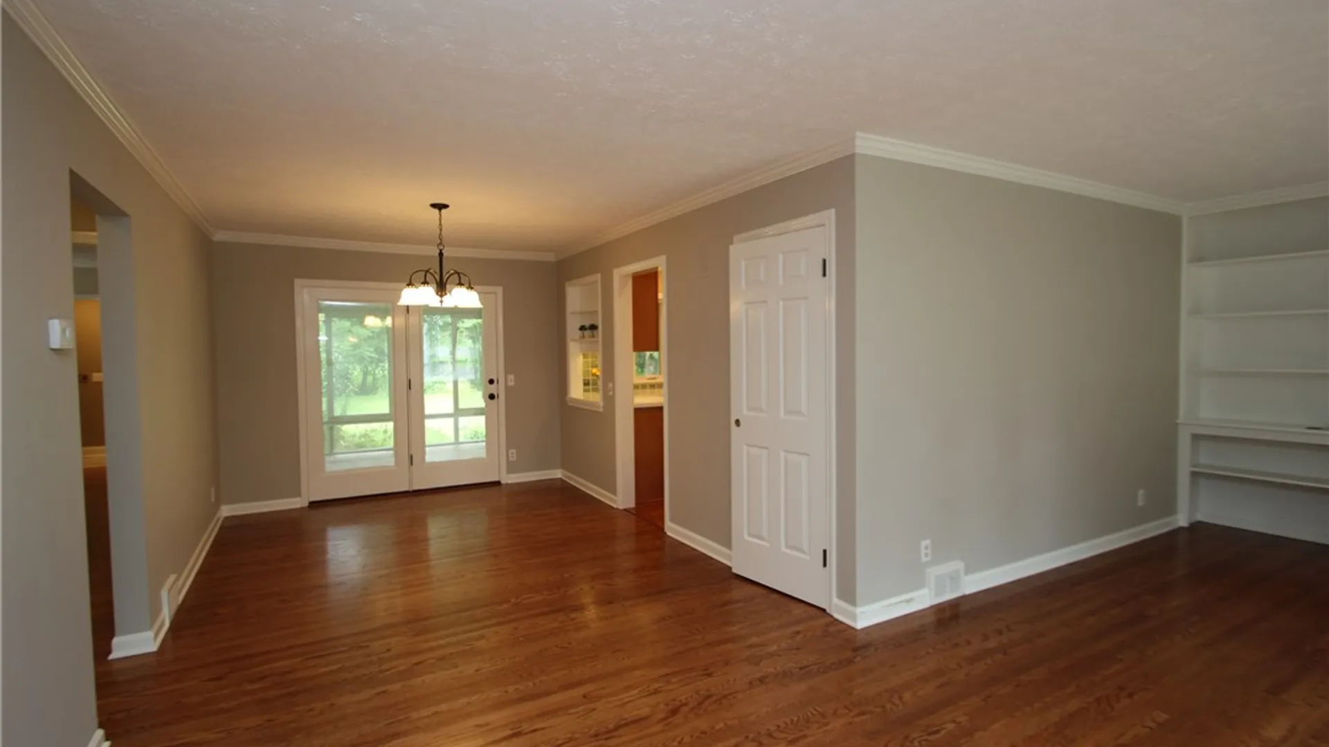 Property at 5 Spruce Lane, Pittsford, NY 14534 8