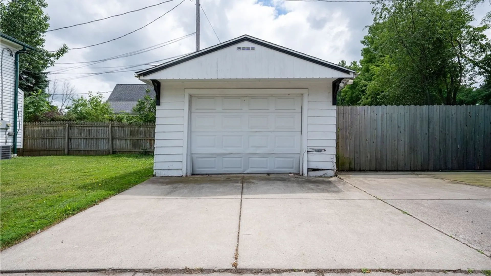Property at 315 Grandview Avenue, Tonawanda, NY 14223 25