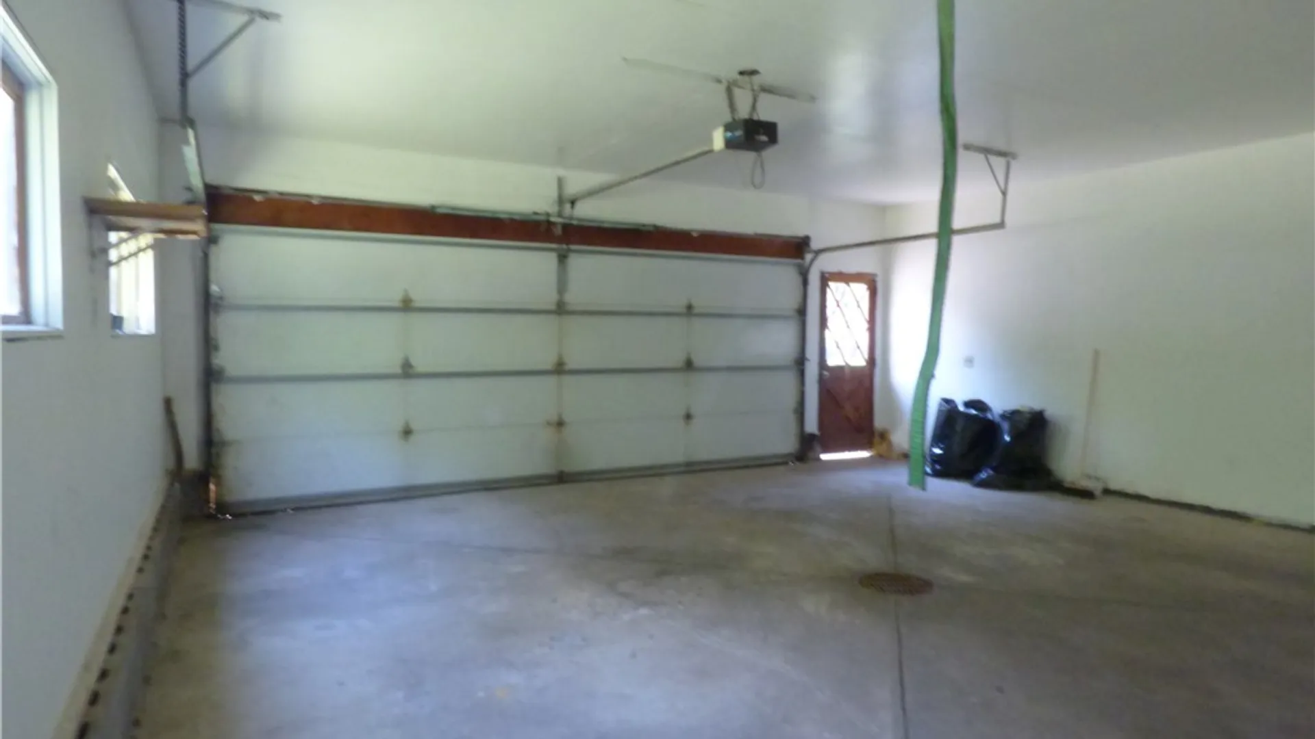 Property at 6 Forest Avenue, Irondequoit, NY 14622 15