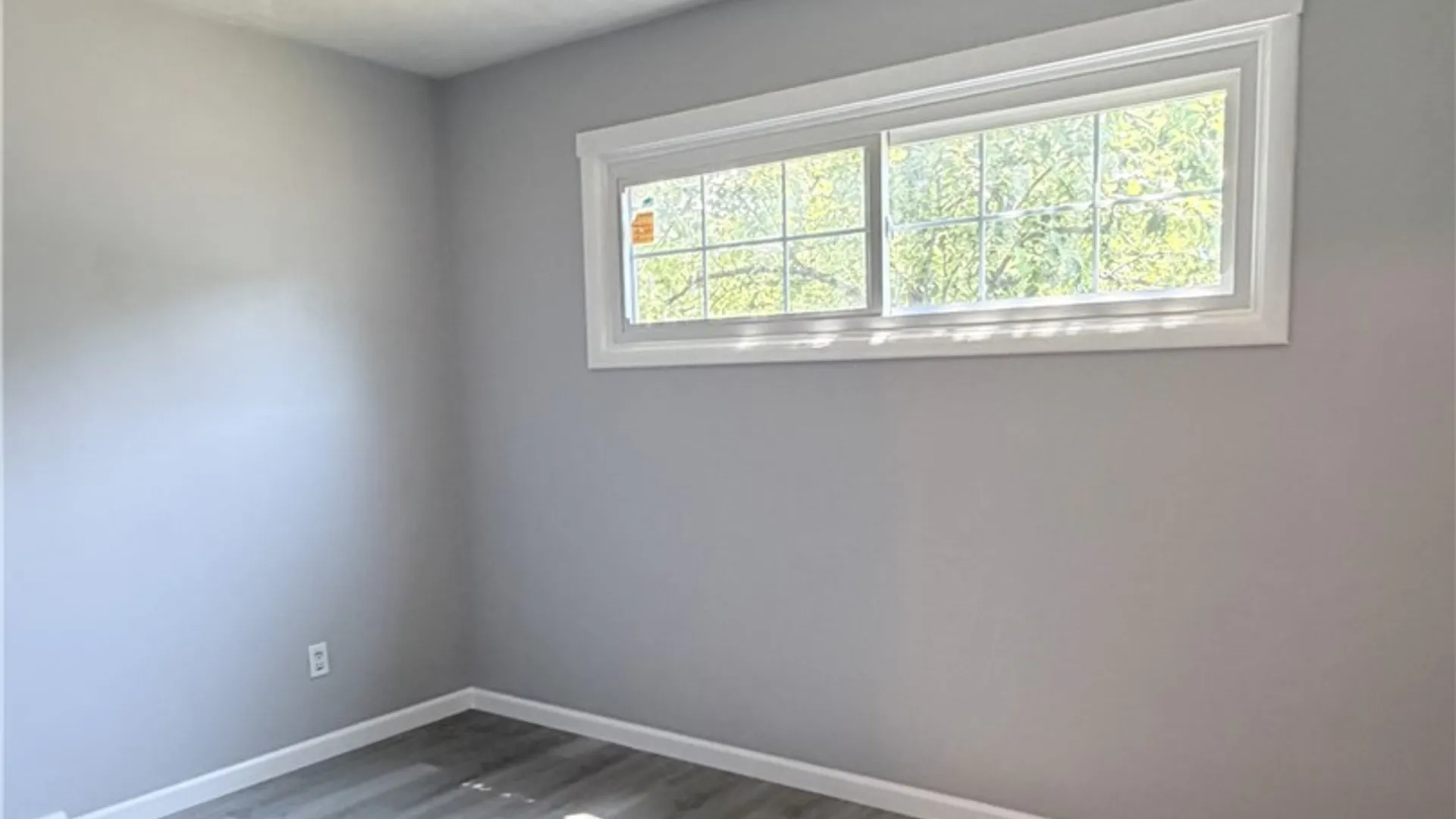 Property at 6 Forest Avenue, Irondequoit, NY 14622 12