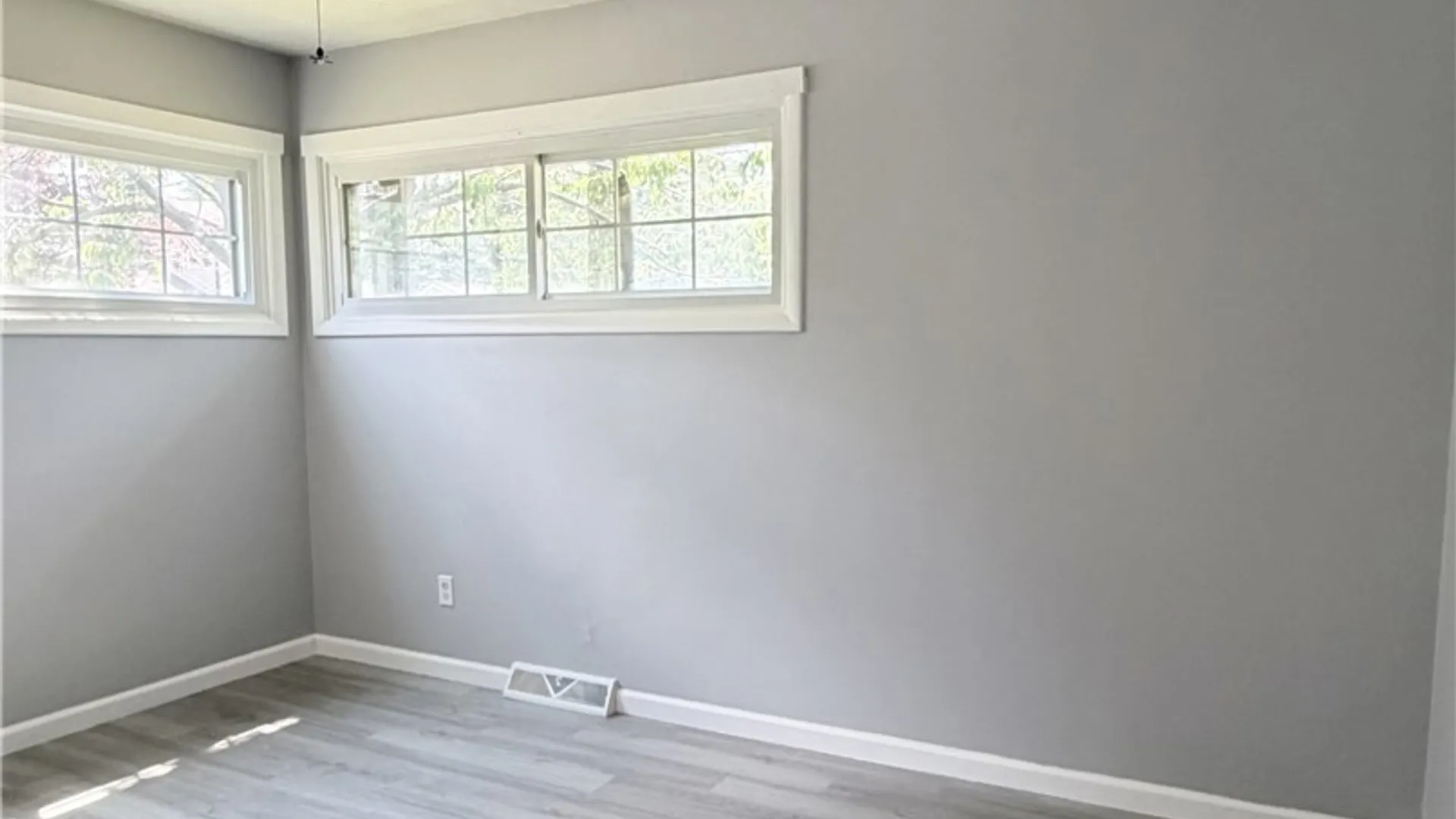 Property at 6 Forest Avenue, Irondequoit, NY 14622 11