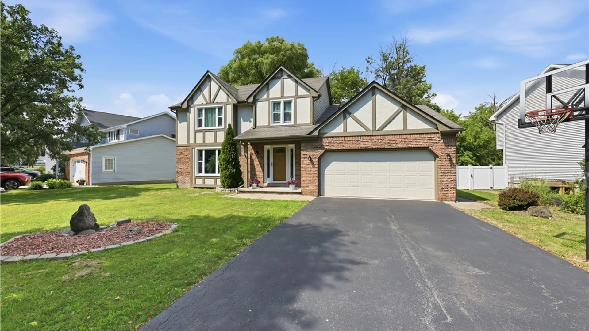 Property at 79 Bywater Drive, Amherst, NY 14068 2