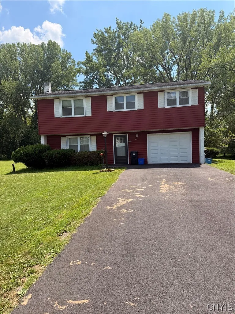 Property at 5876 Glendora Road, Cicero, NY 13039