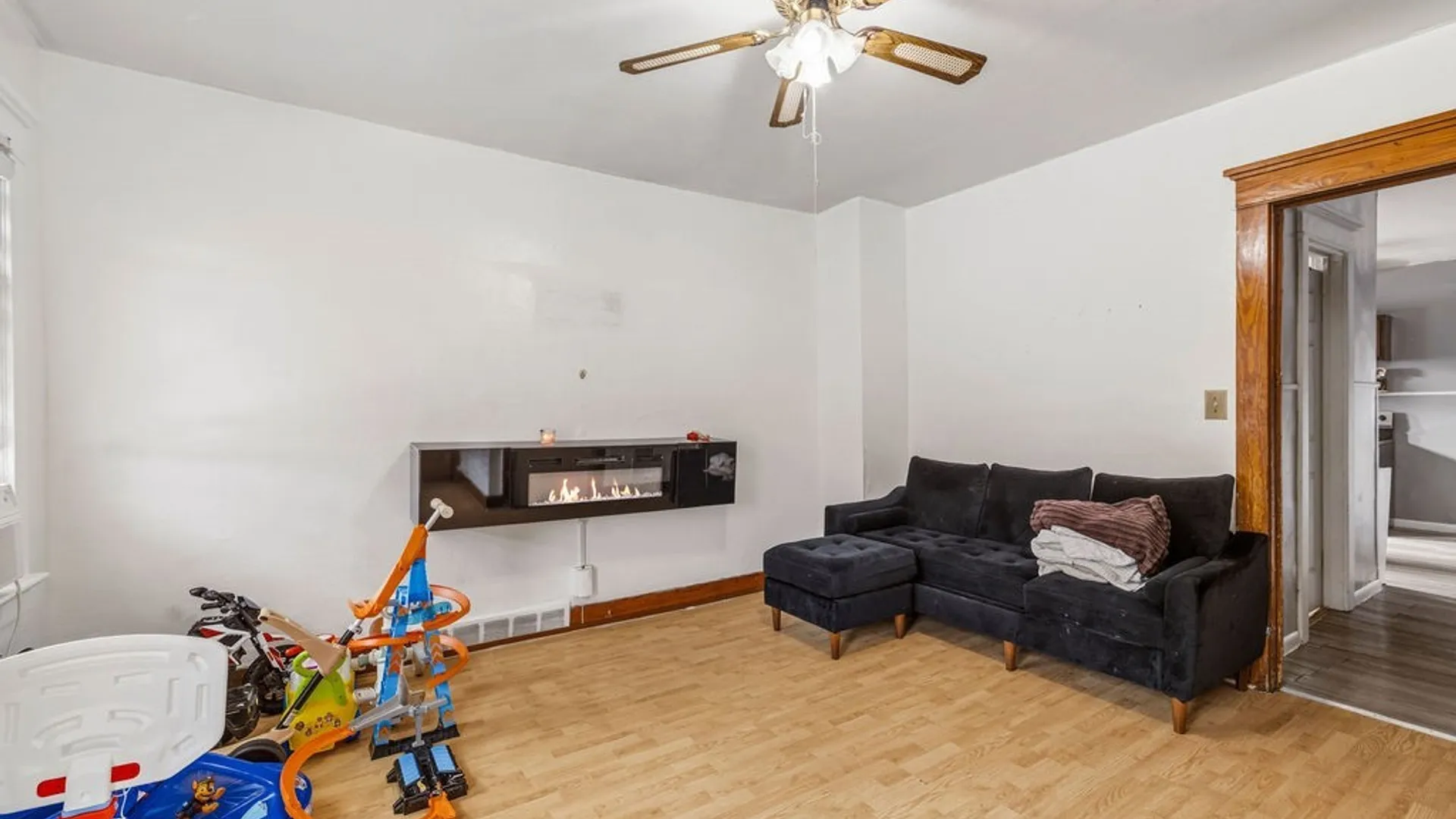 Property at 544 Hertel Avenue, Buffalo, NY 14207 4